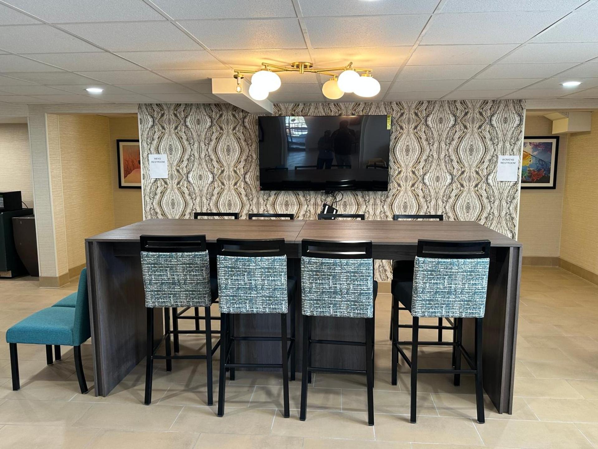 La Quinta Inn by Wyndham Albuquerque Airport photo 43