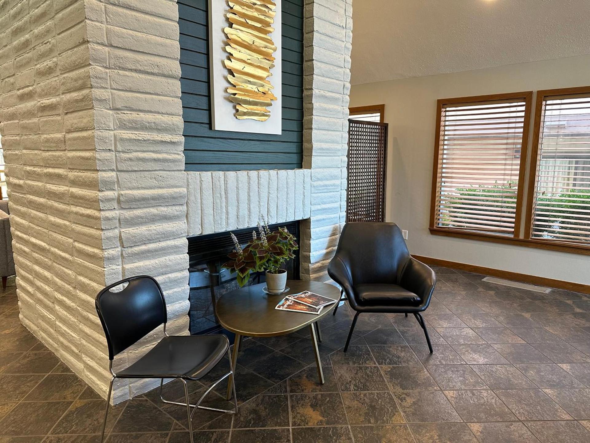 MainStay Suites Springfield South - Battlefield Rd photo 9