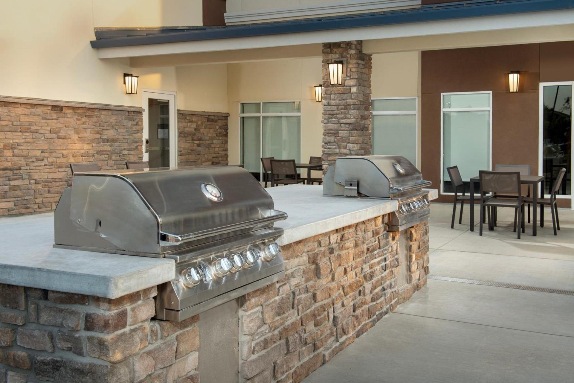 Residence Inn by Marriott Fresno Clovis photo 5