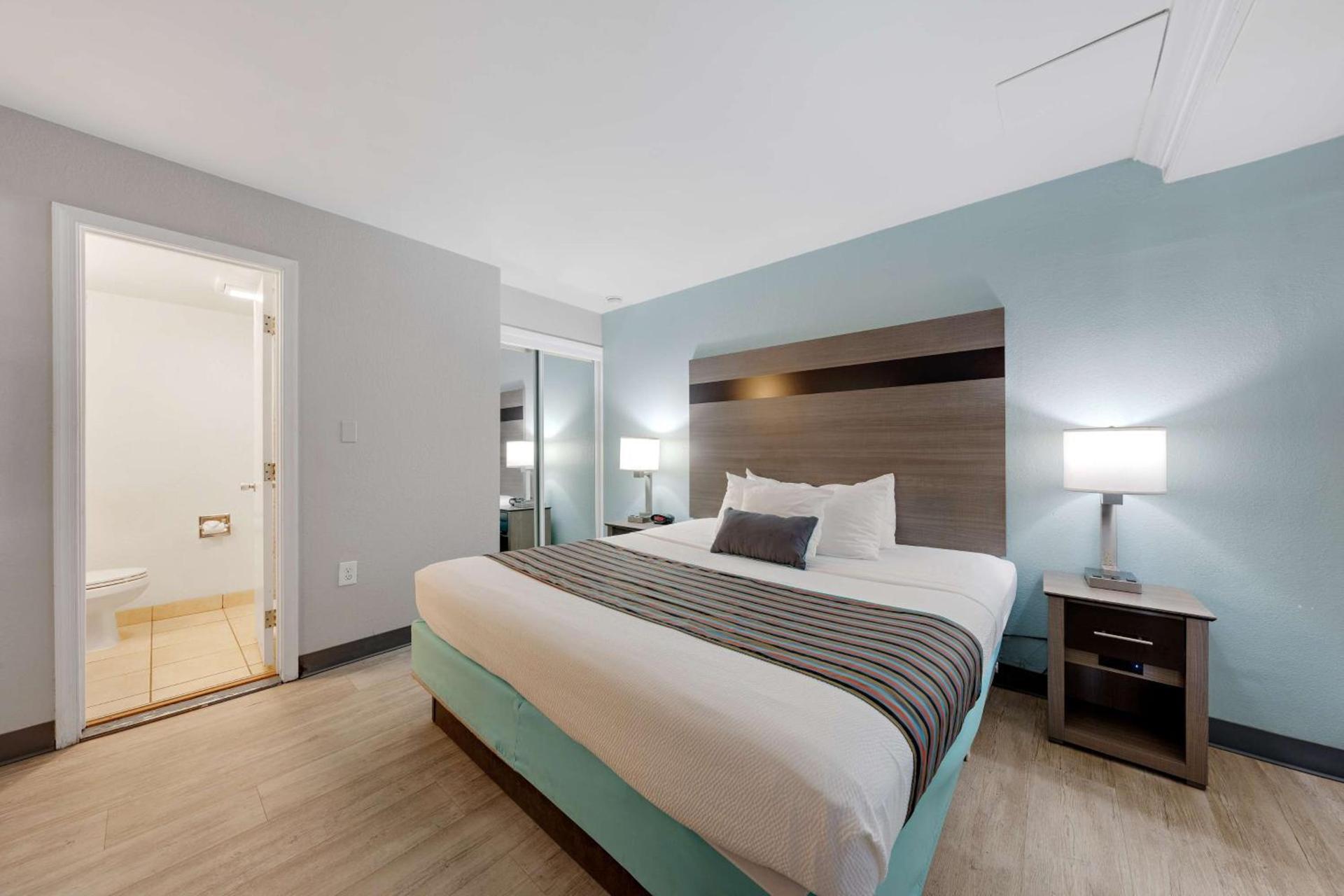 Best Western Plus Chesapeake Bay-Norfolk photo 23