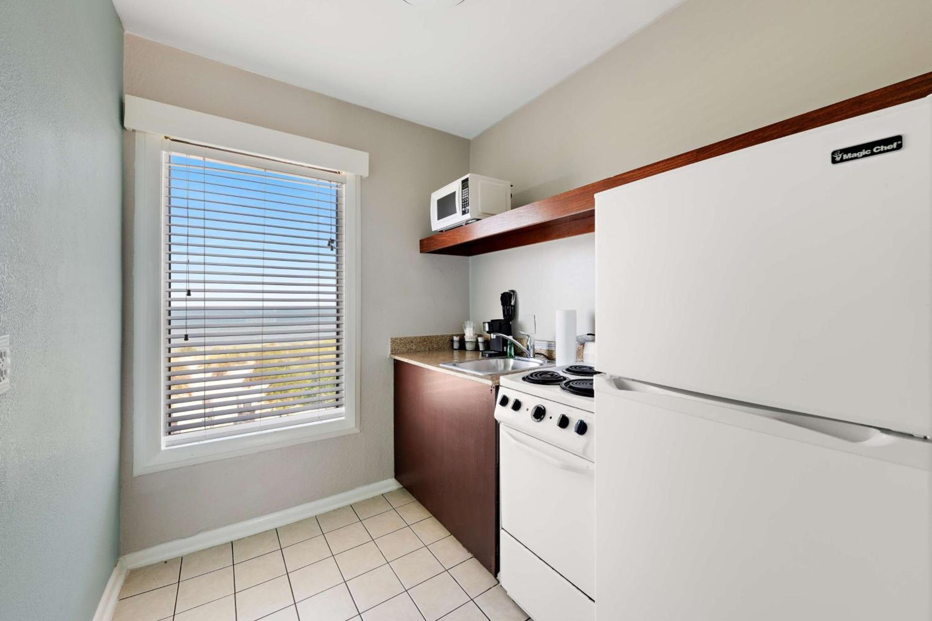 Best Western Plus Chesapeake Bay-Norfolk photo 31