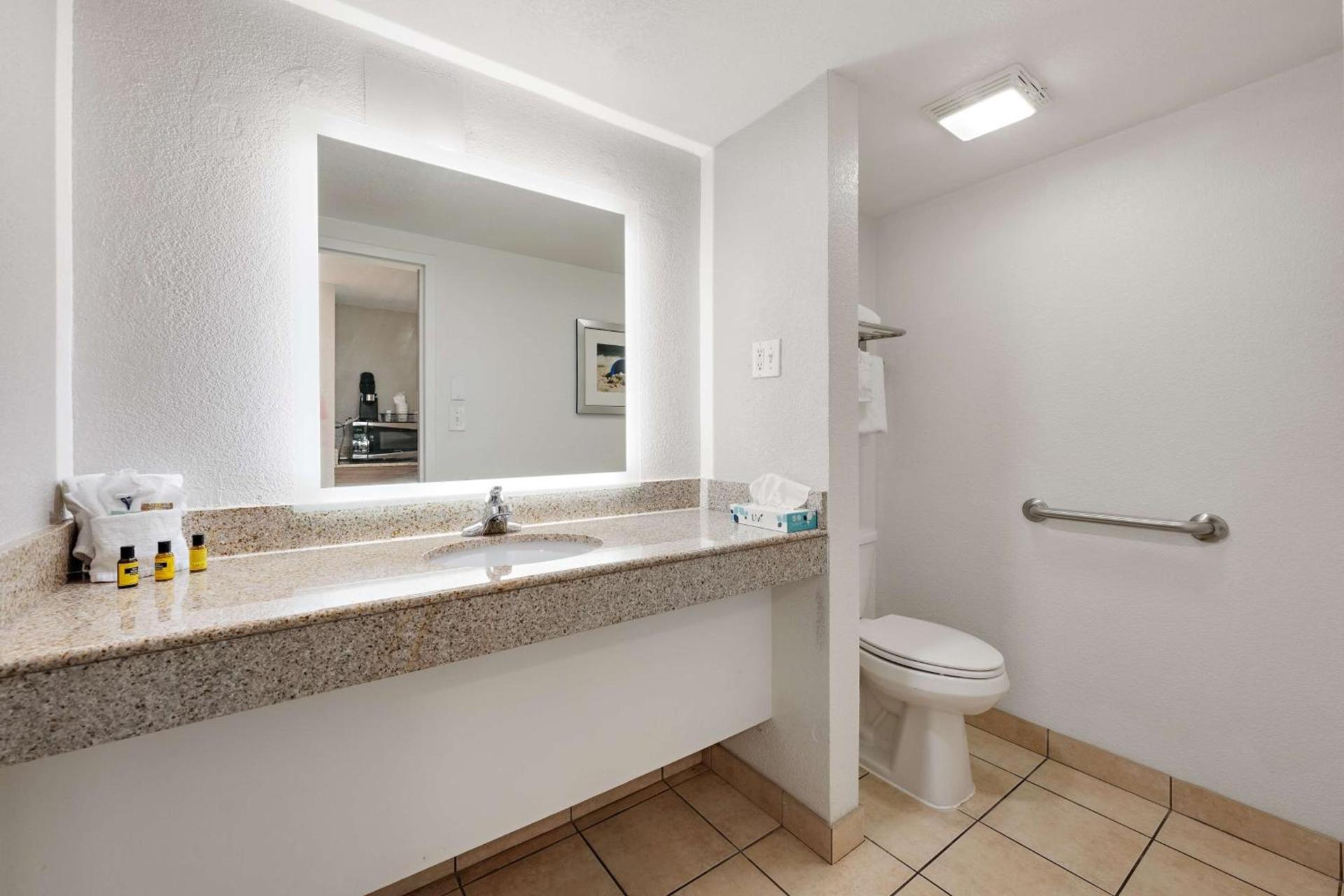 Best Western Plus Chesapeake Bay-Norfolk photo 38