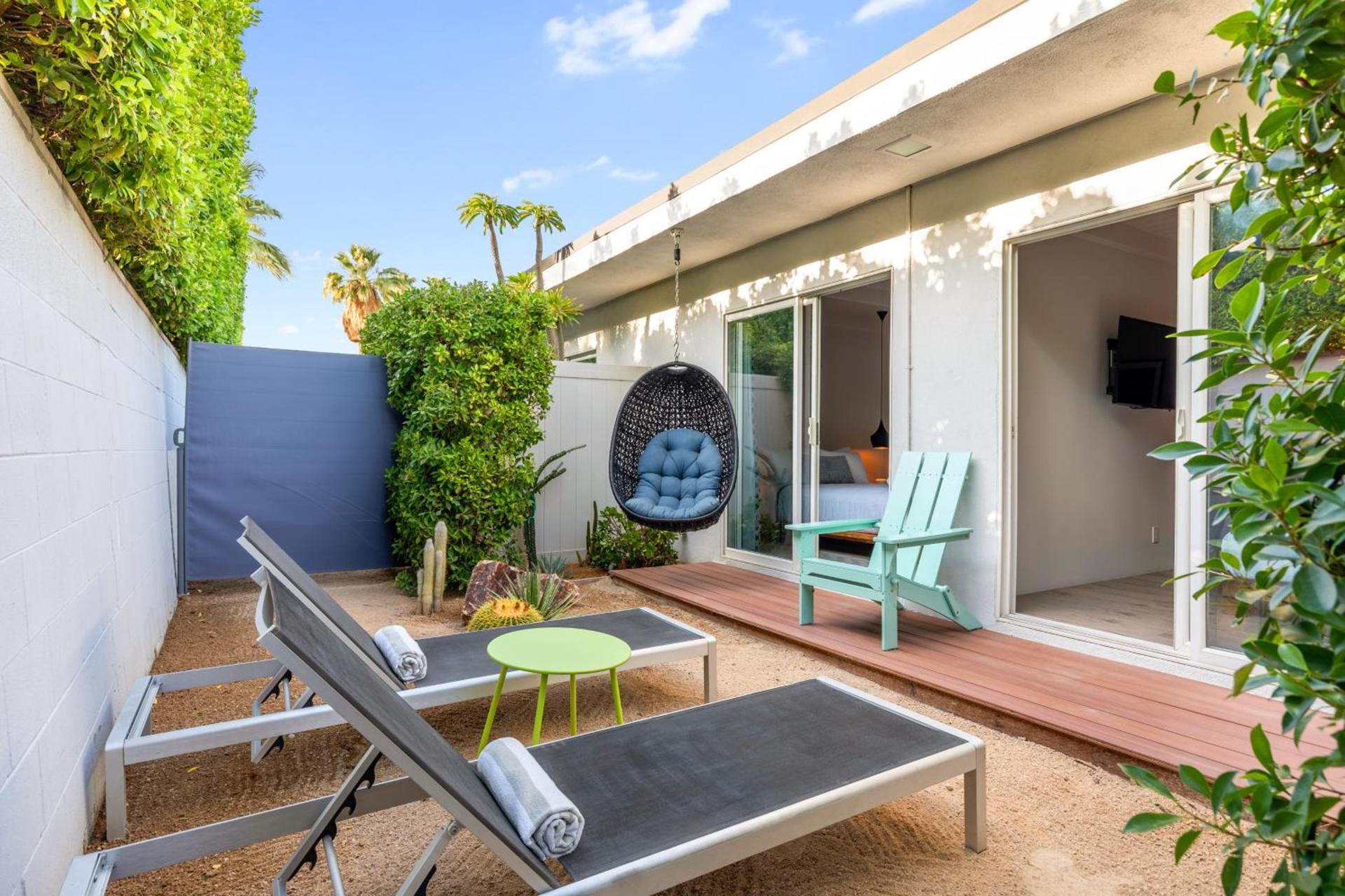 the Weekend Palm Springs photo 26