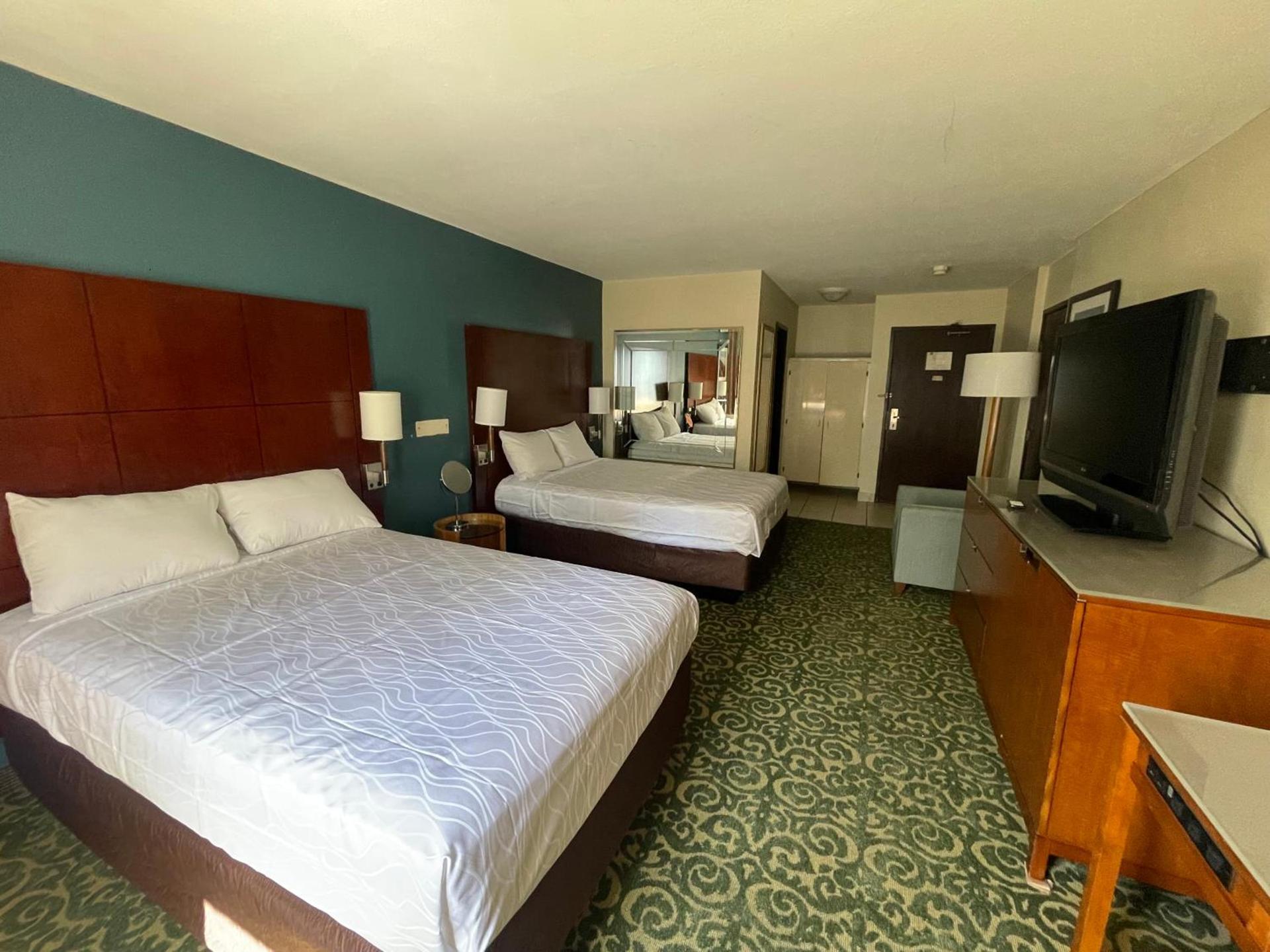 Portside Inn & suites photo 16