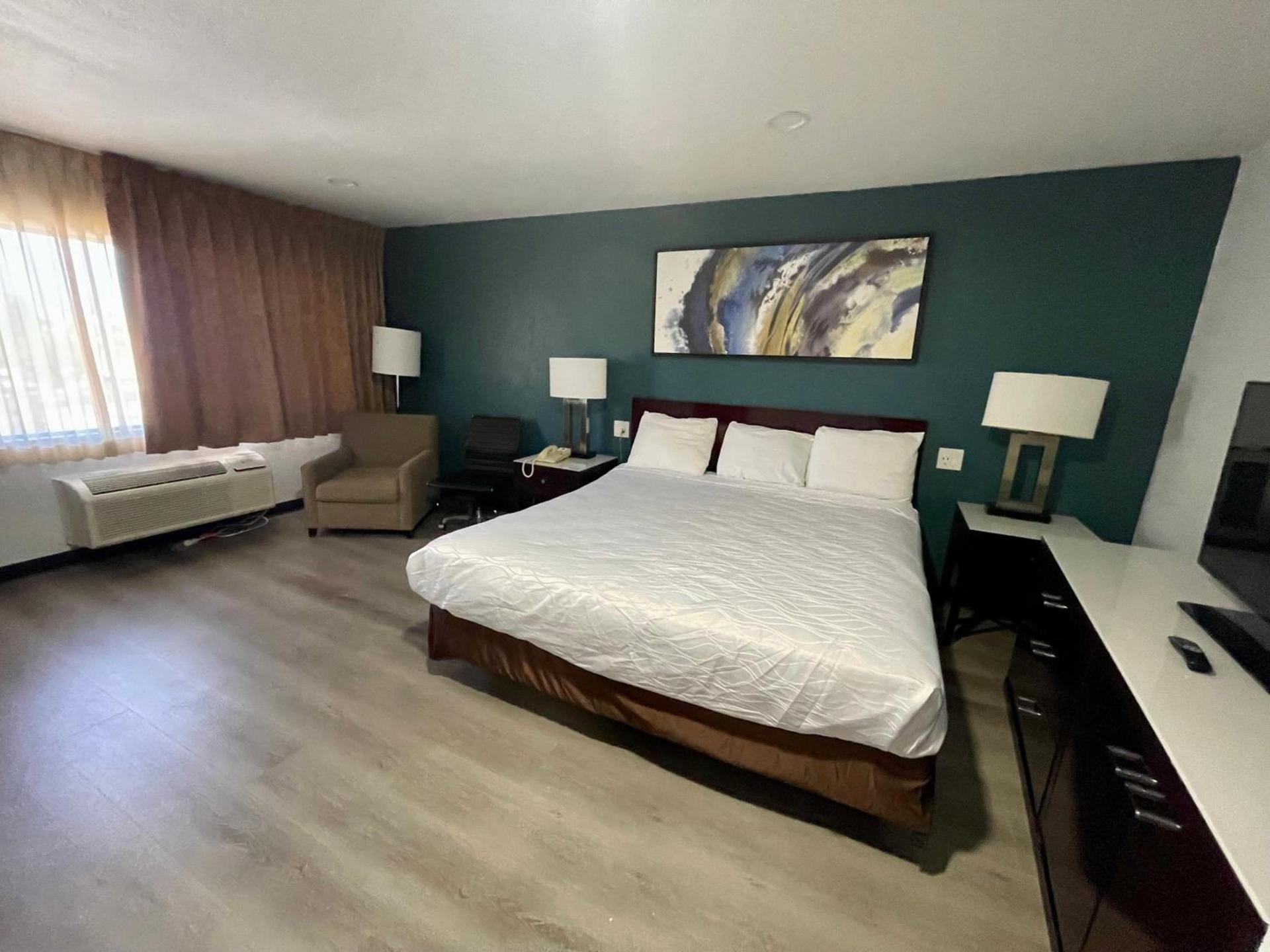 Portside Inn & suites photo 19