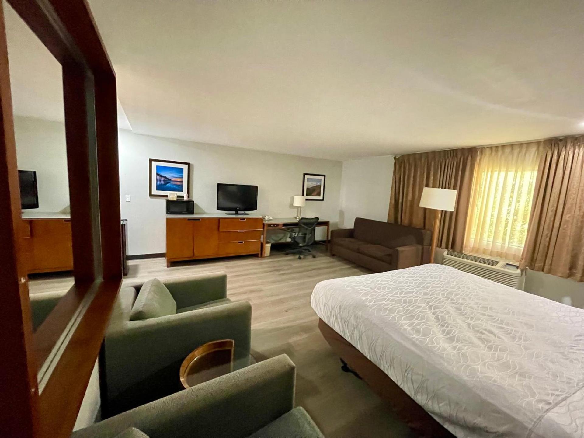 Portside Inn & suites photo 25