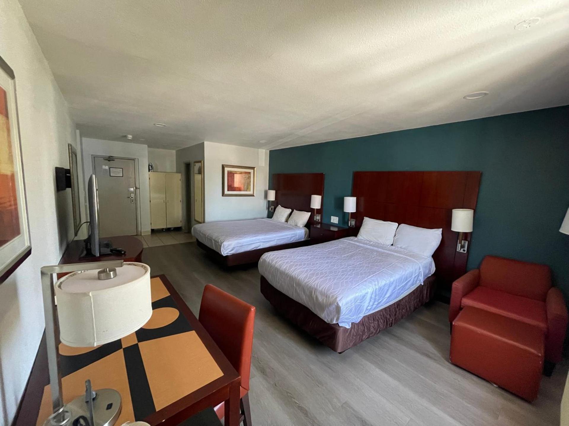 Portside Inn & suites photo 29