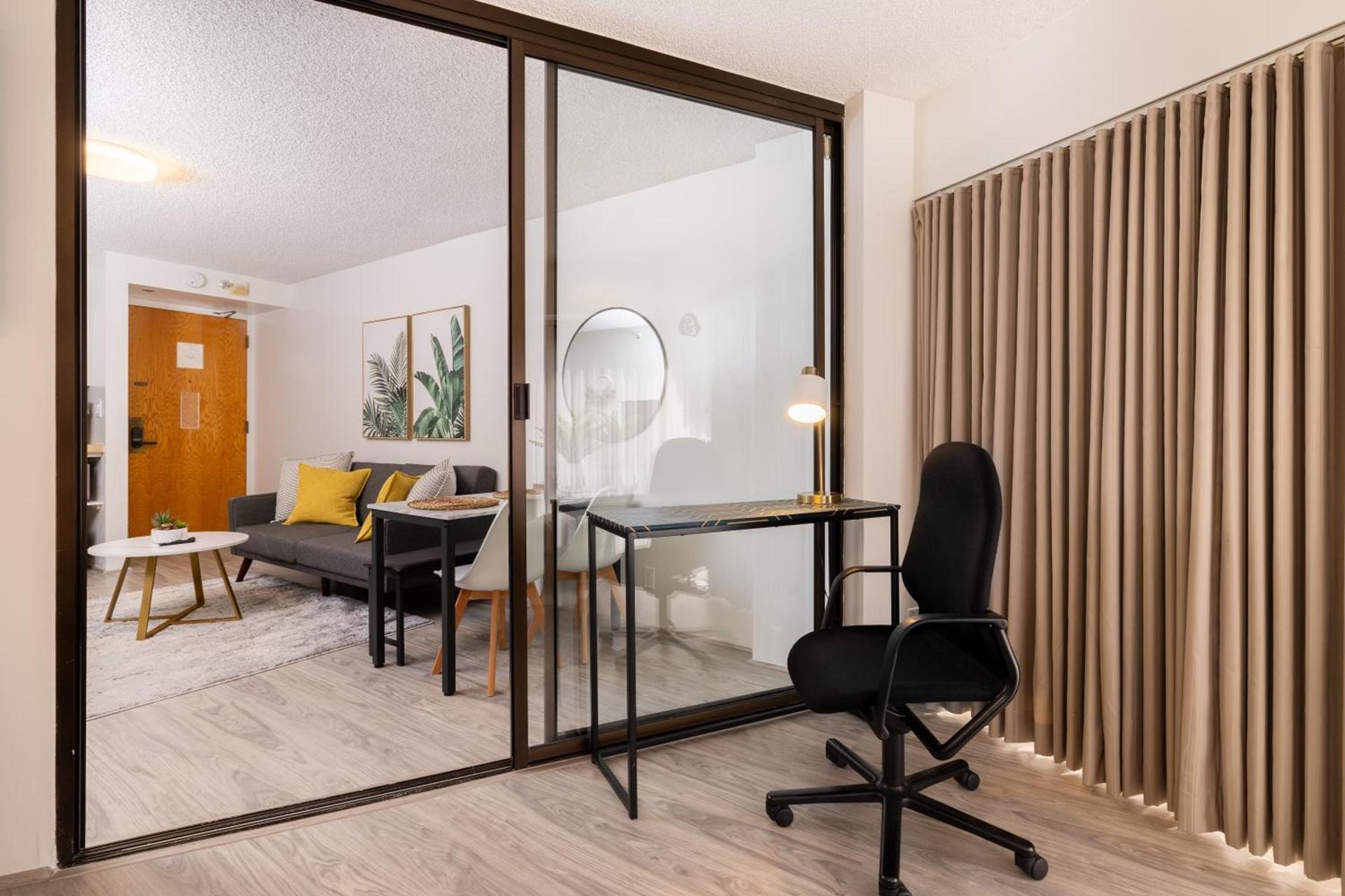Bishop Suites at Executive Centre photo 12