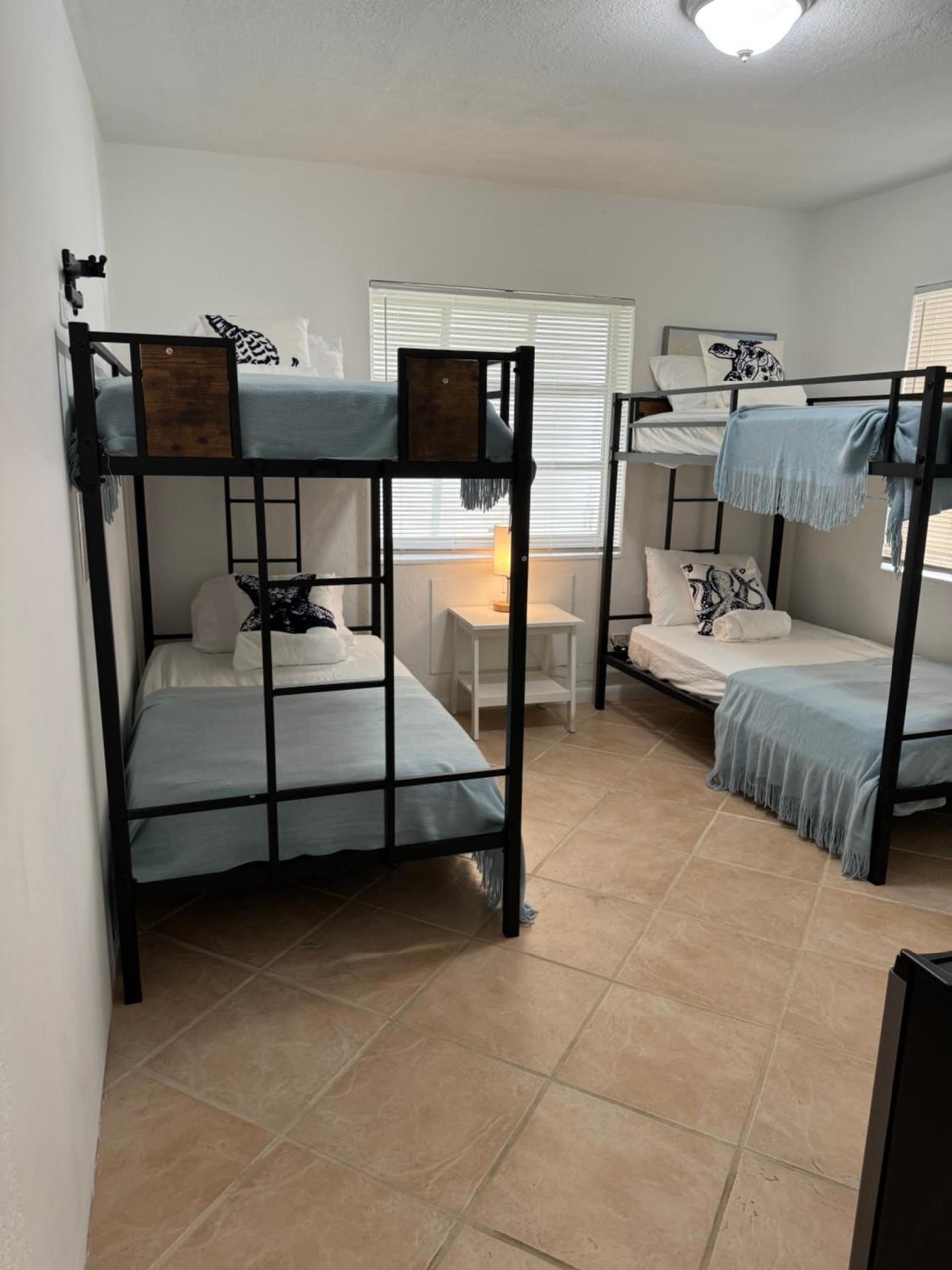 Hostel Beds & Sheets FLL AIRPORT photo 36