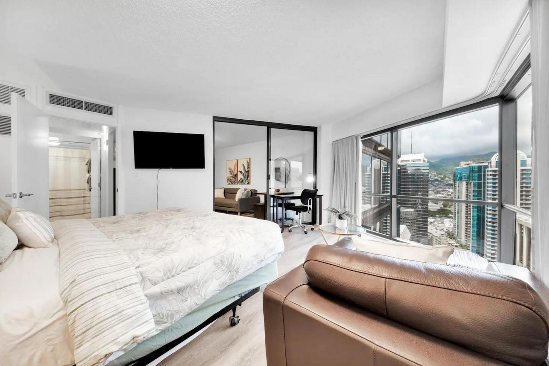 Bishop Suites at Executive Centre photo 22