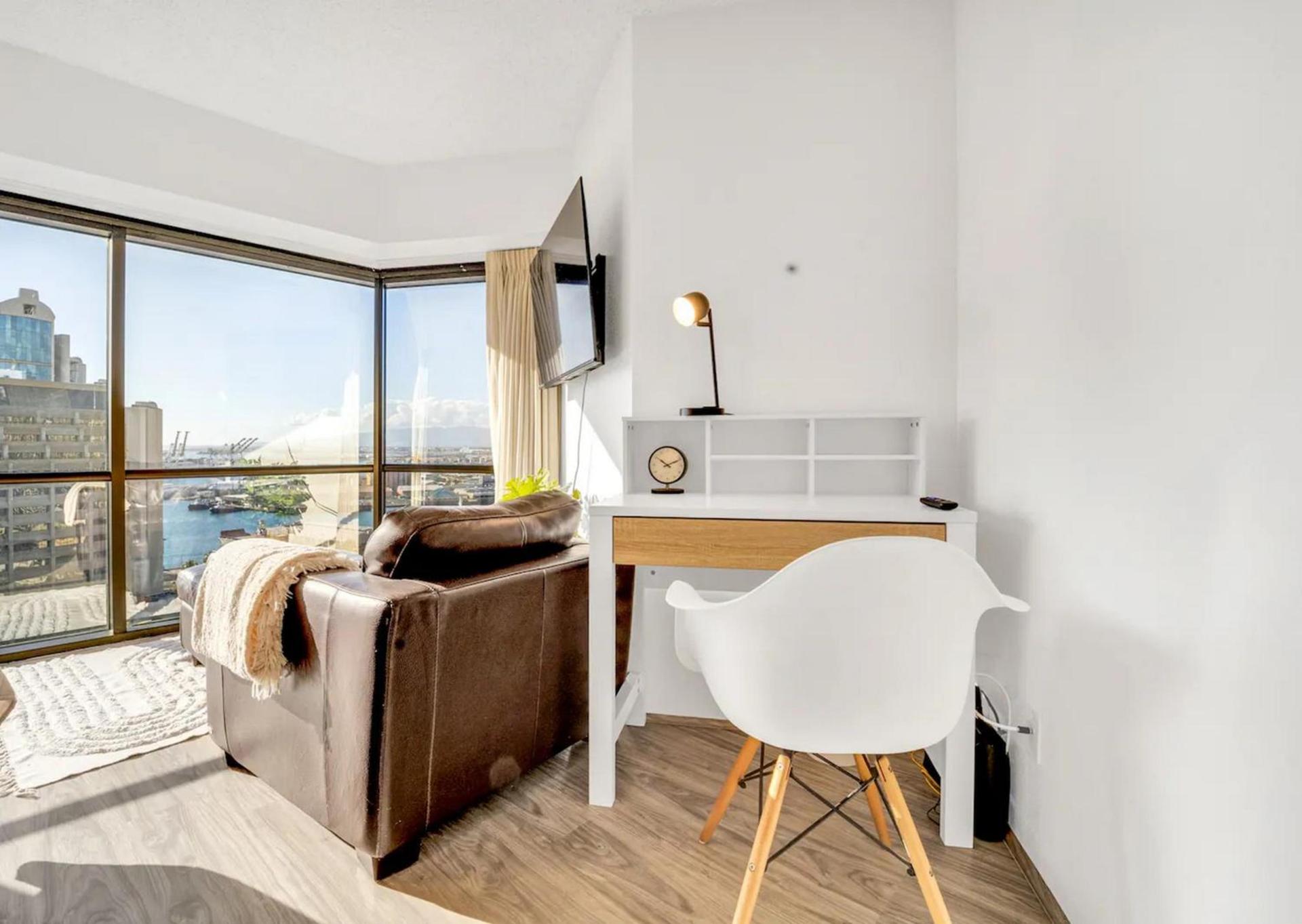 Bishop Suites at Executive Centre photo 26