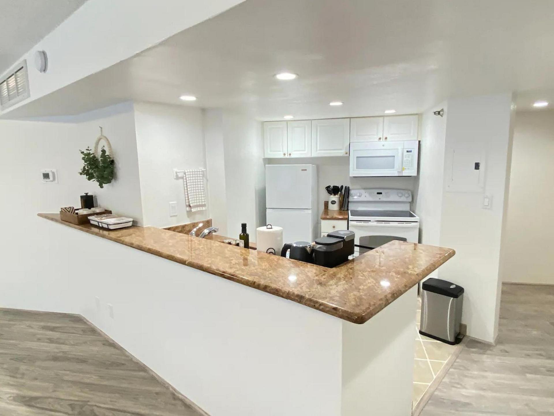Bishop Suites at Executive Centre photo 39