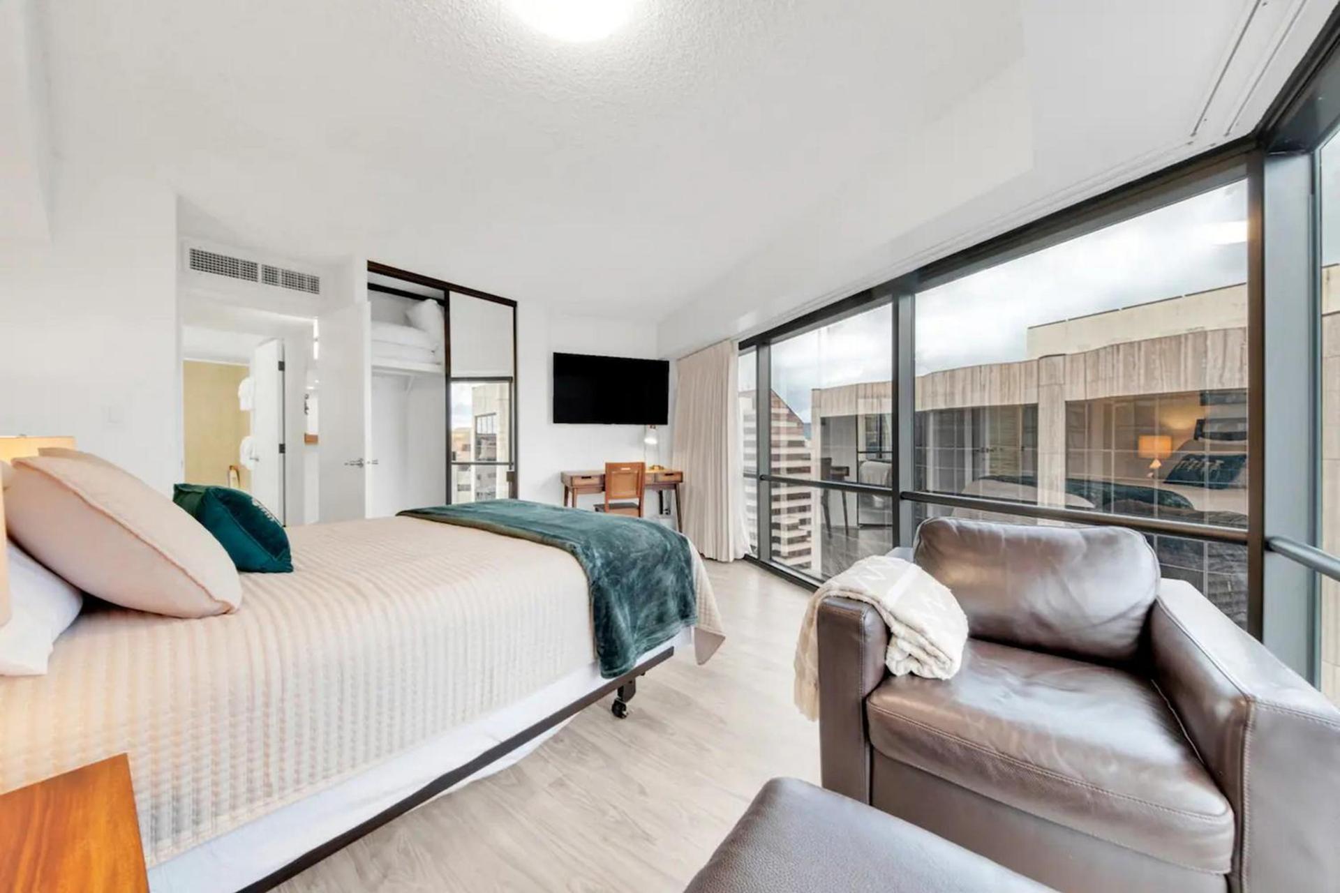 Bishop Suites at Executive Centre photo 40