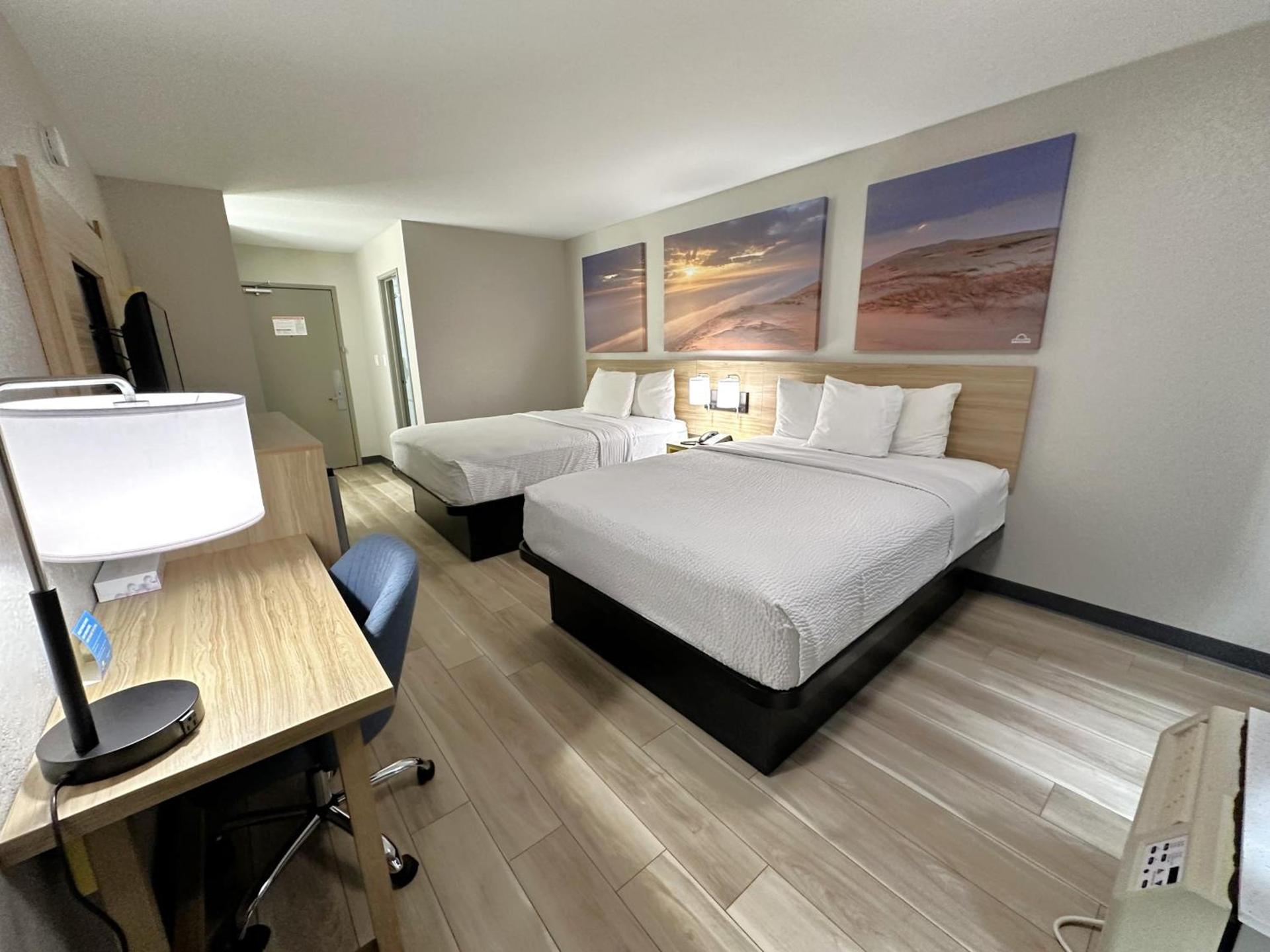 Days Inn by Wyndham Holland photo 16
