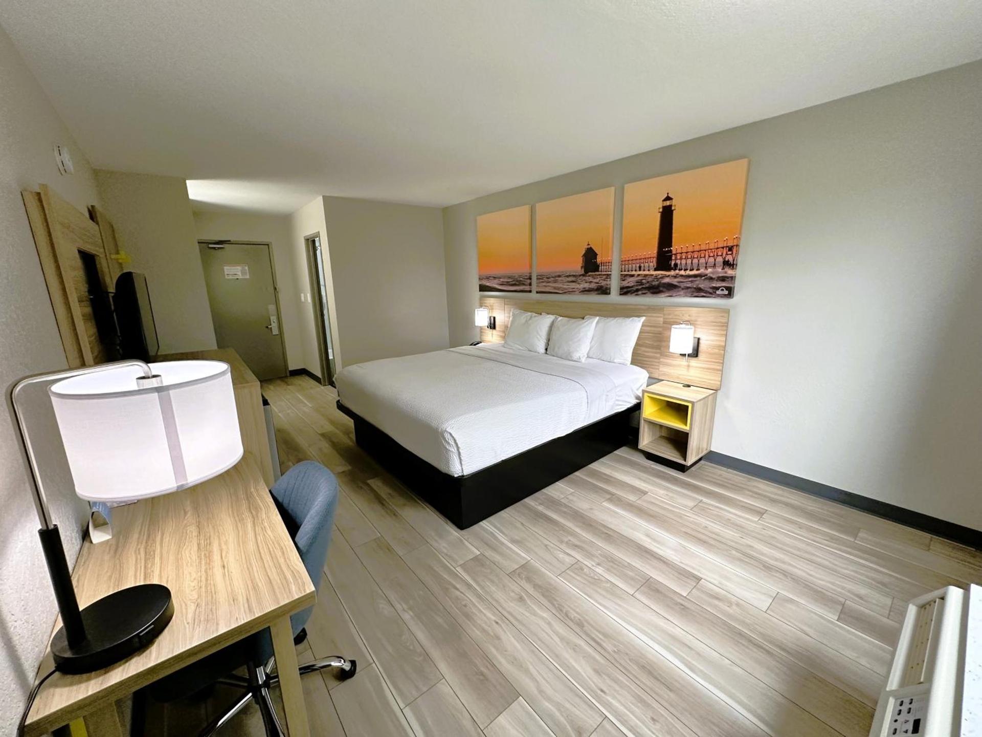 Days Inn by Wyndham Holland photo 13