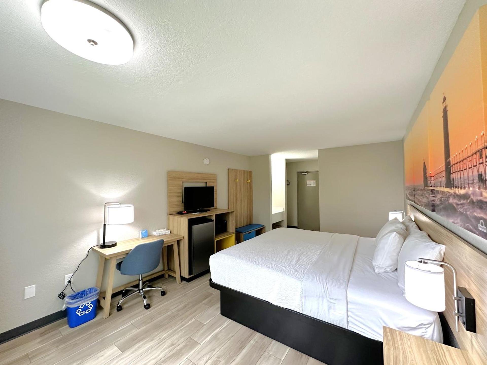 Days Inn by Wyndham Holland photo 22