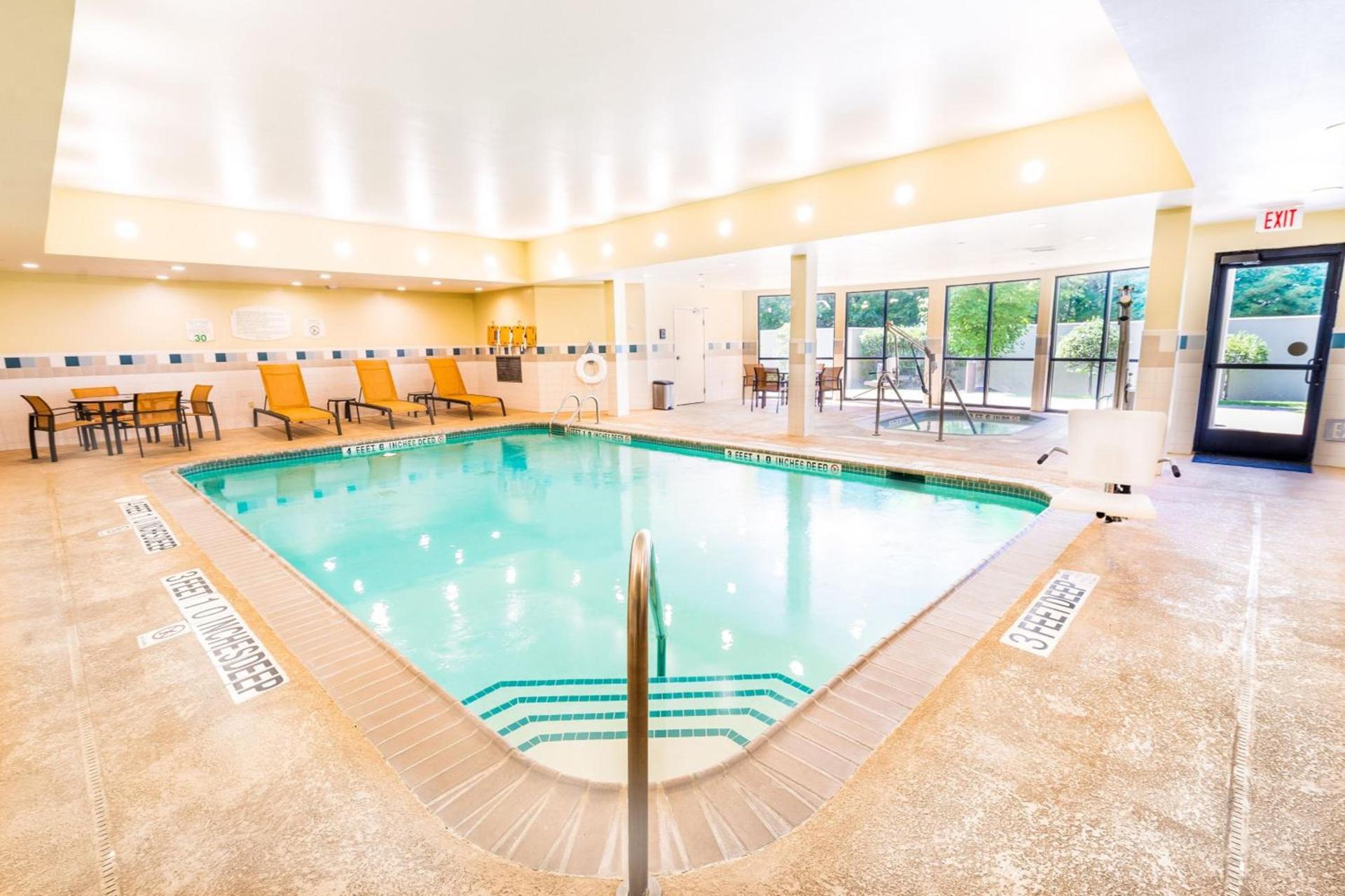 Courtyard by Marriott Kingston photo 52