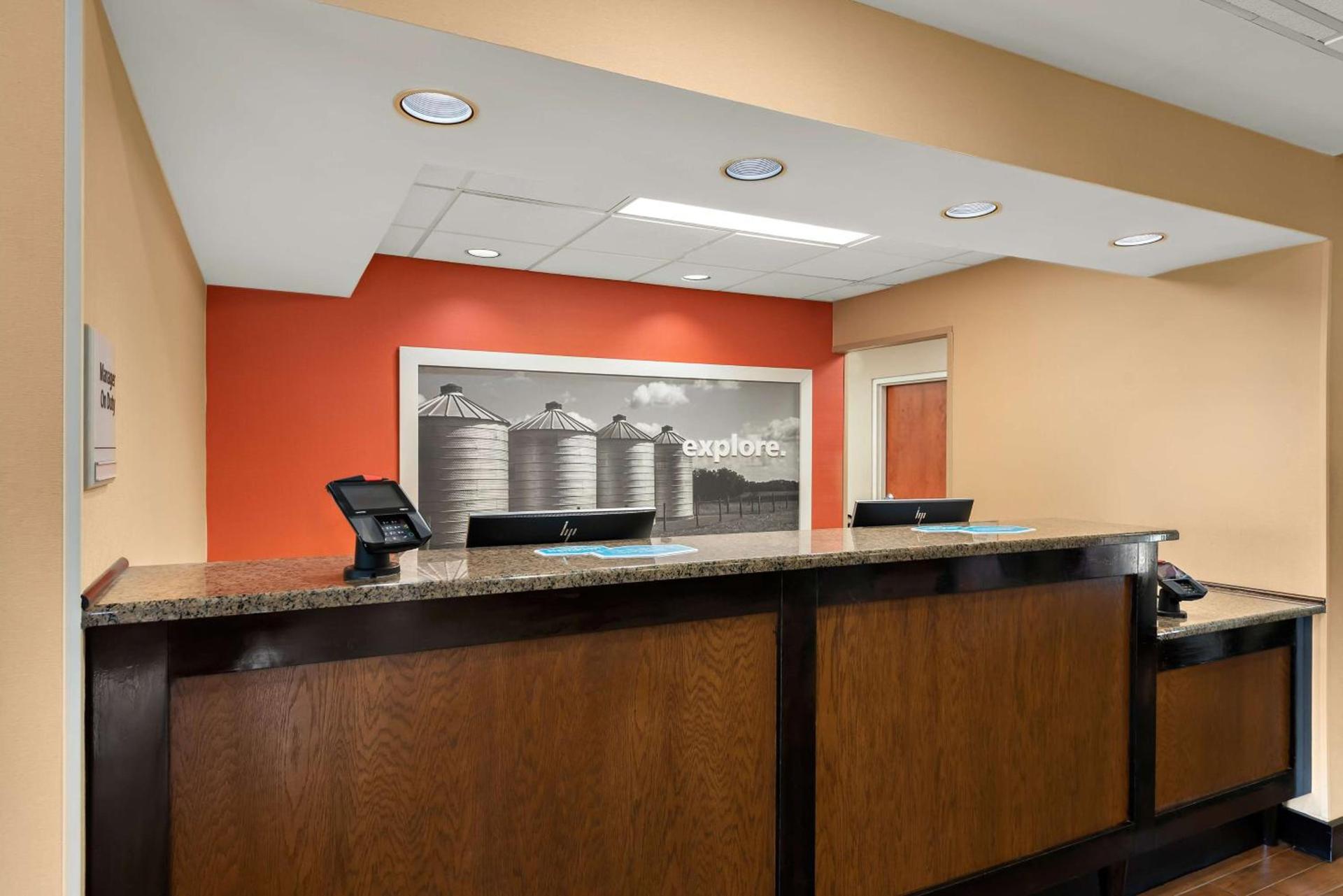 Hampton Inn Lancaster photo 6
