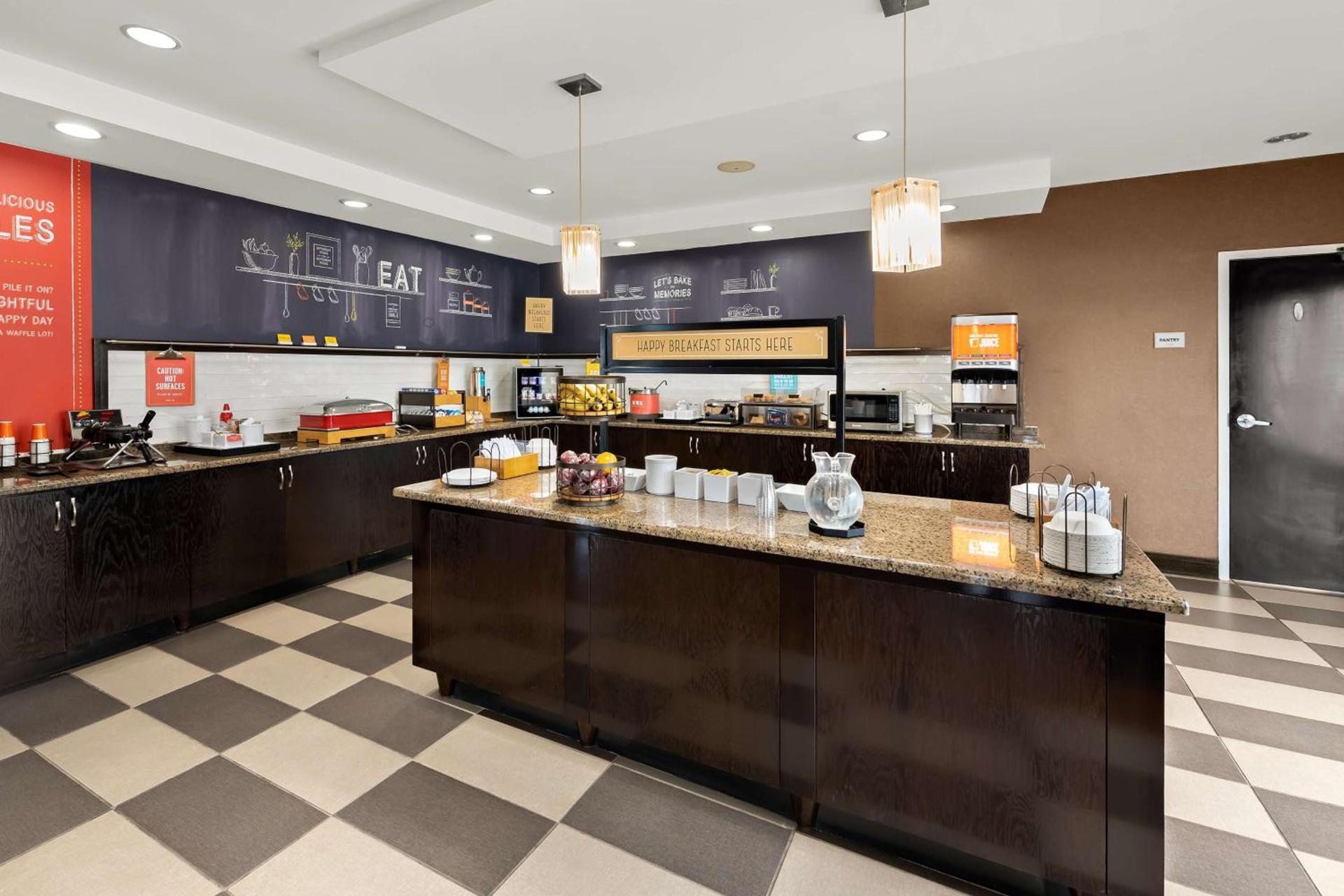 Hampton Inn Lancaster photo 12
