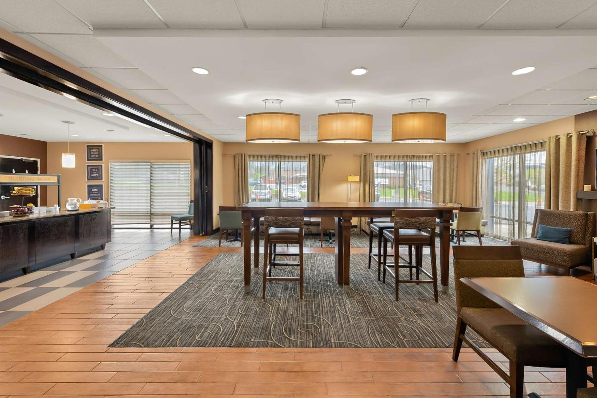 Hampton Inn Lancaster photo 14