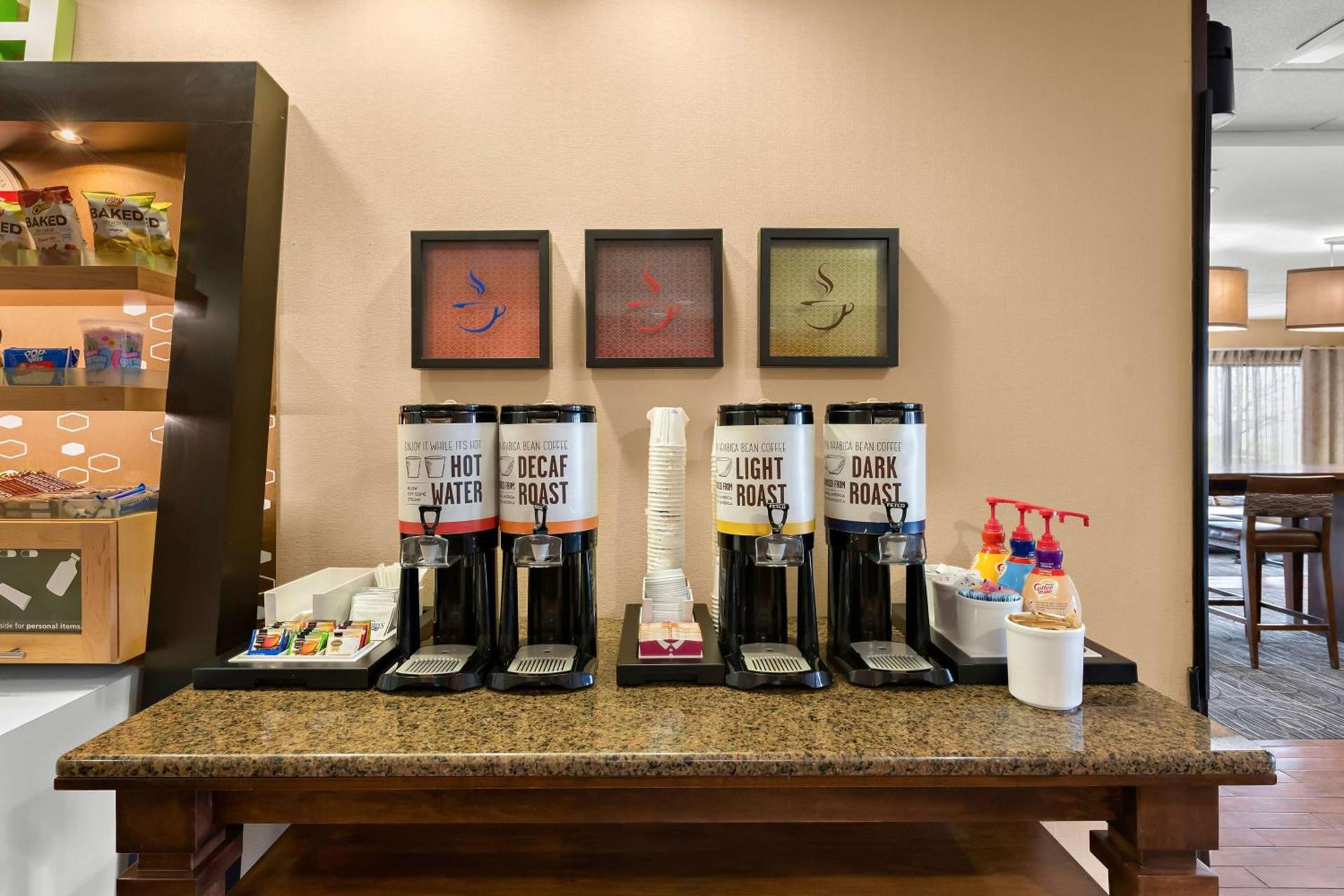 Hampton Inn Lancaster photo 16