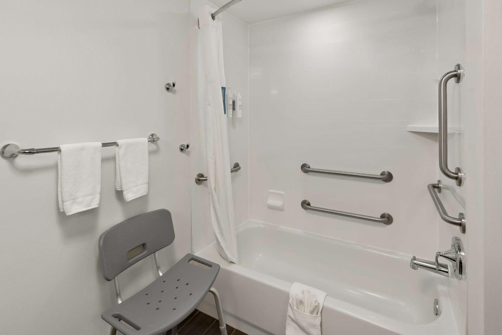 Hampton Inn Lancaster photo 21