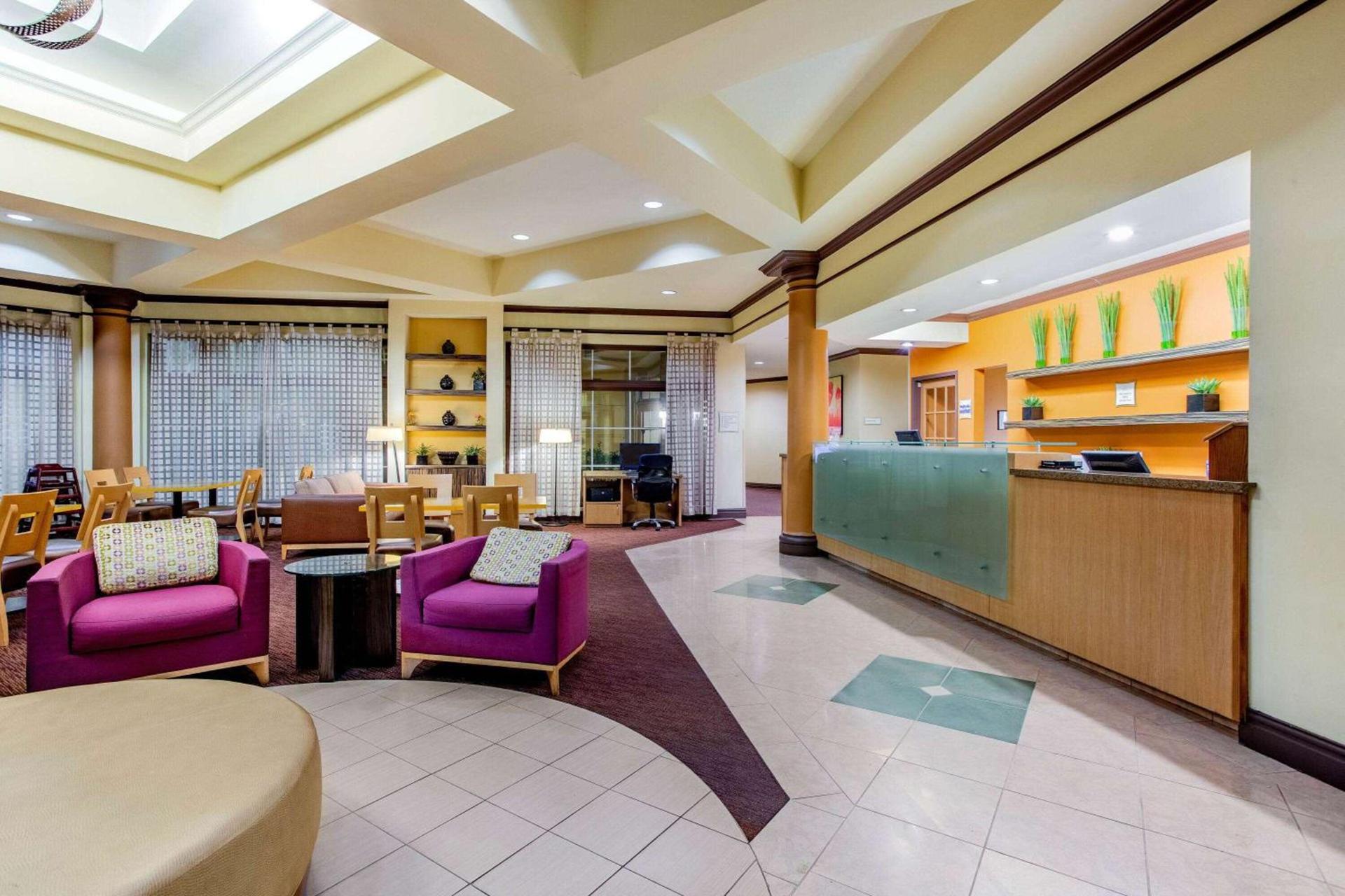 La Quinta by Wyndham Raleigh/Durham Southpoint photo 8