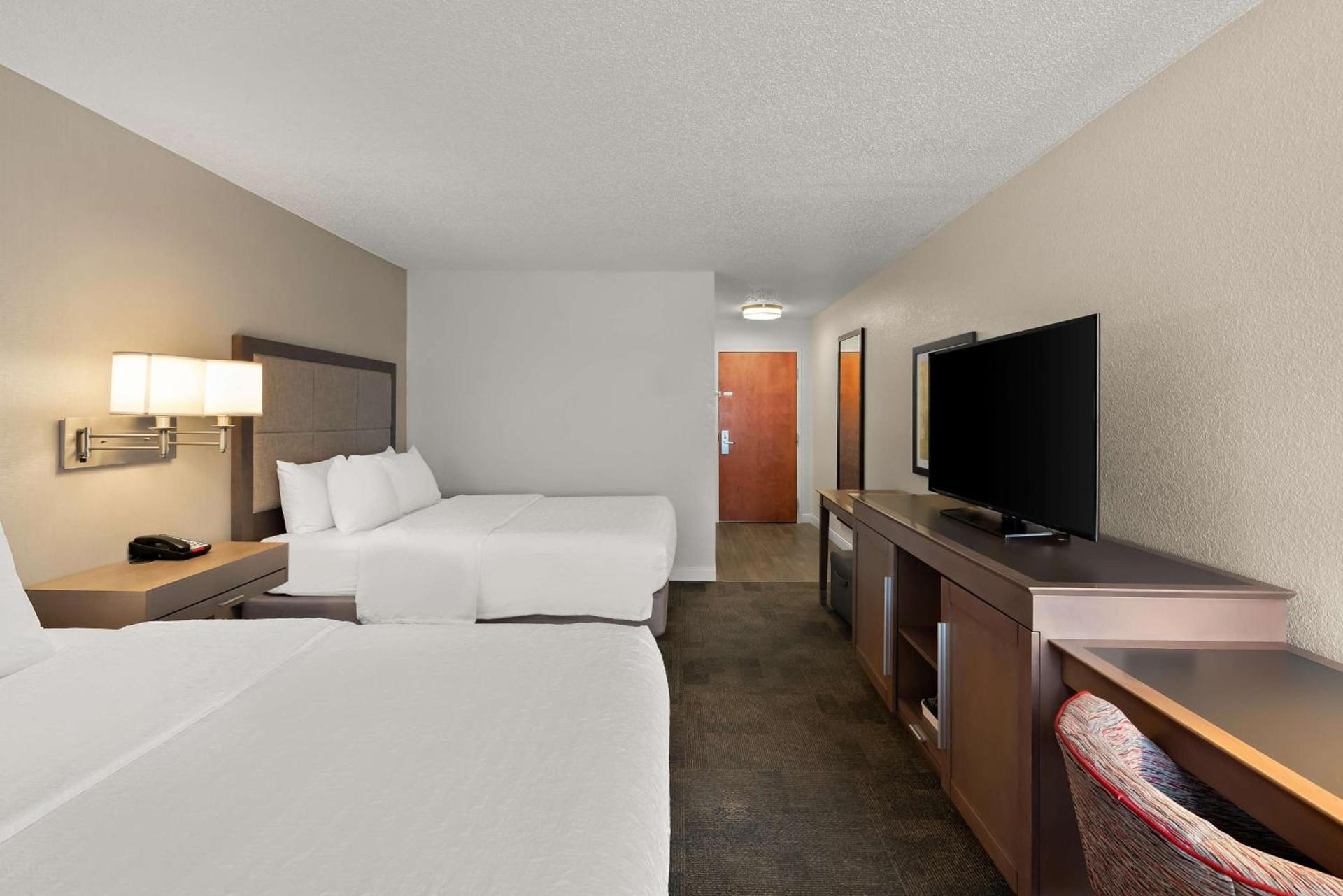 Hampton Inn Lancaster photo 25