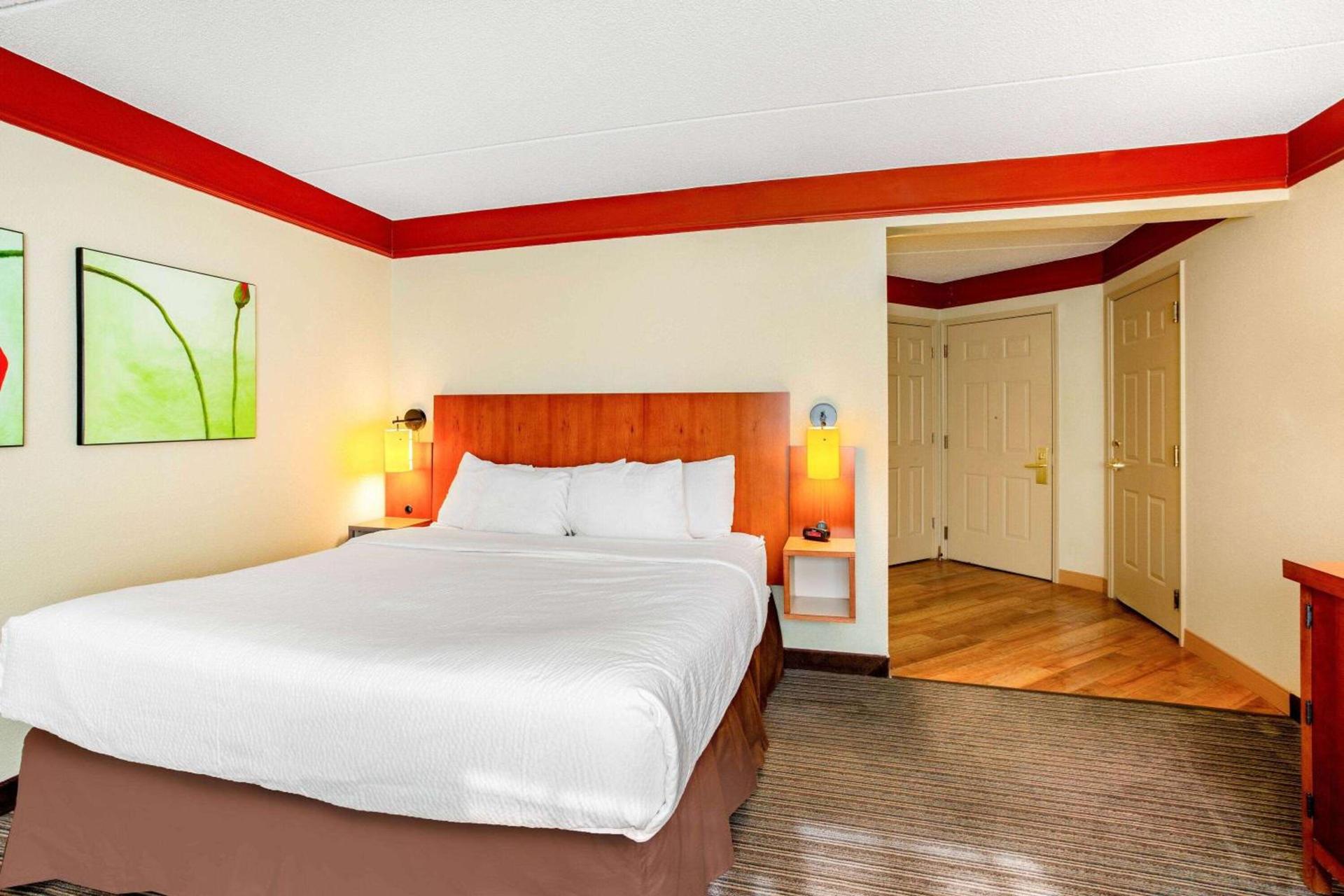 La Quinta by Wyndham Raleigh/Durham Southpoint photo 23