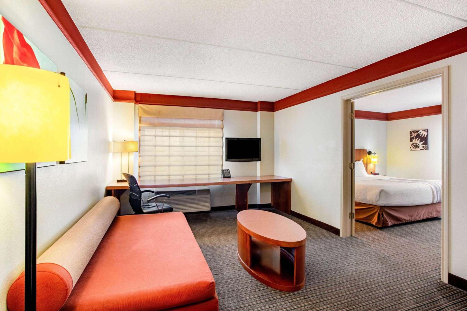 La Quinta by Wyndham Raleigh/Durham Southpoint photo 31