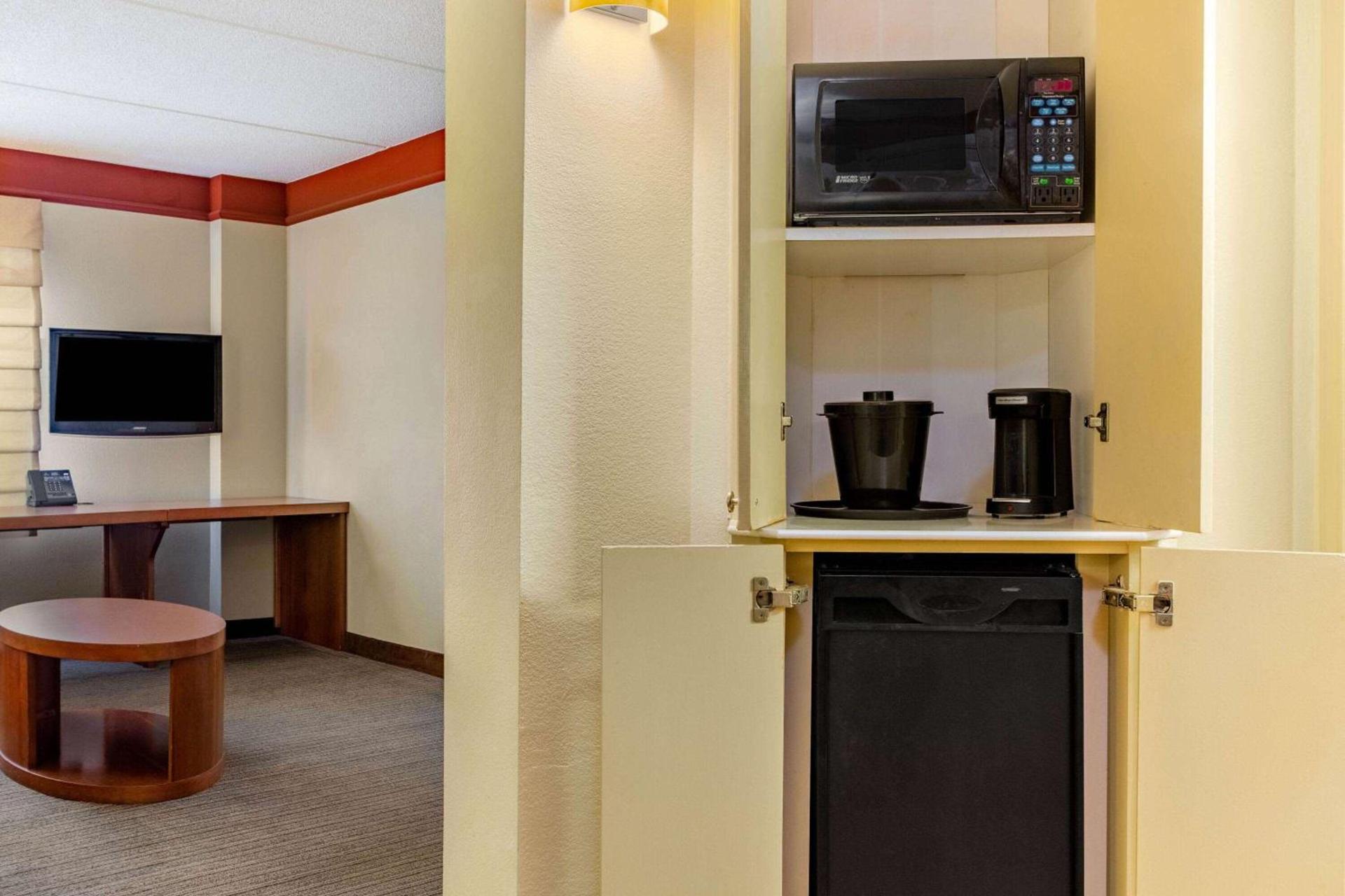 La Quinta by Wyndham Raleigh/Durham Southpoint photo 48