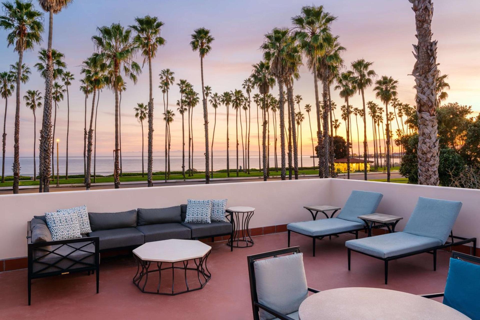 Hilton Santa Barbara Beachfront Resort photo 28