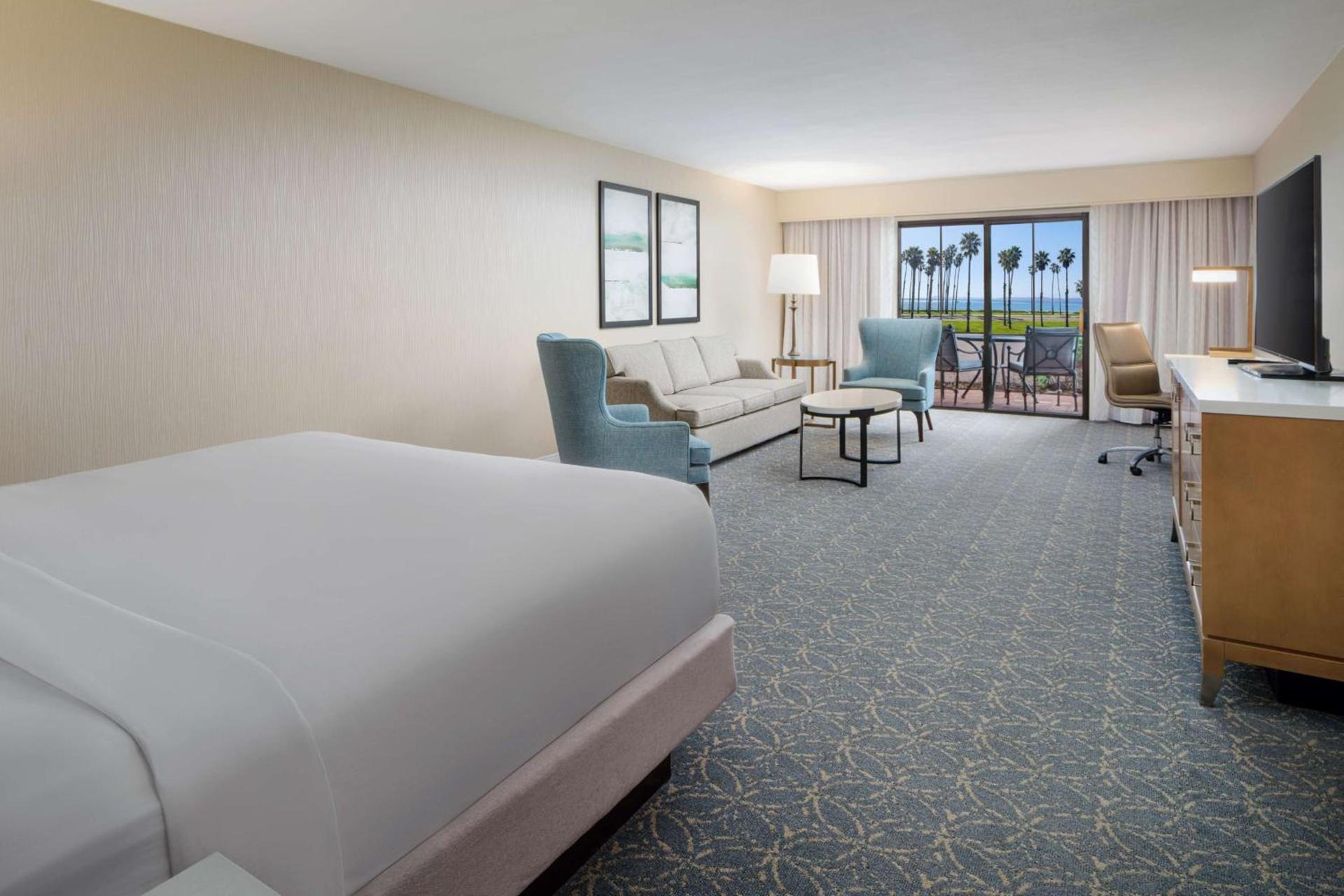 Hilton Santa Barbara Beachfront Resort photo 36