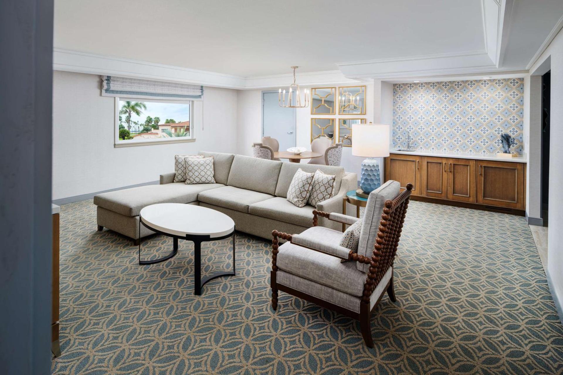 Hilton Santa Barbara Beachfront Resort photo 47