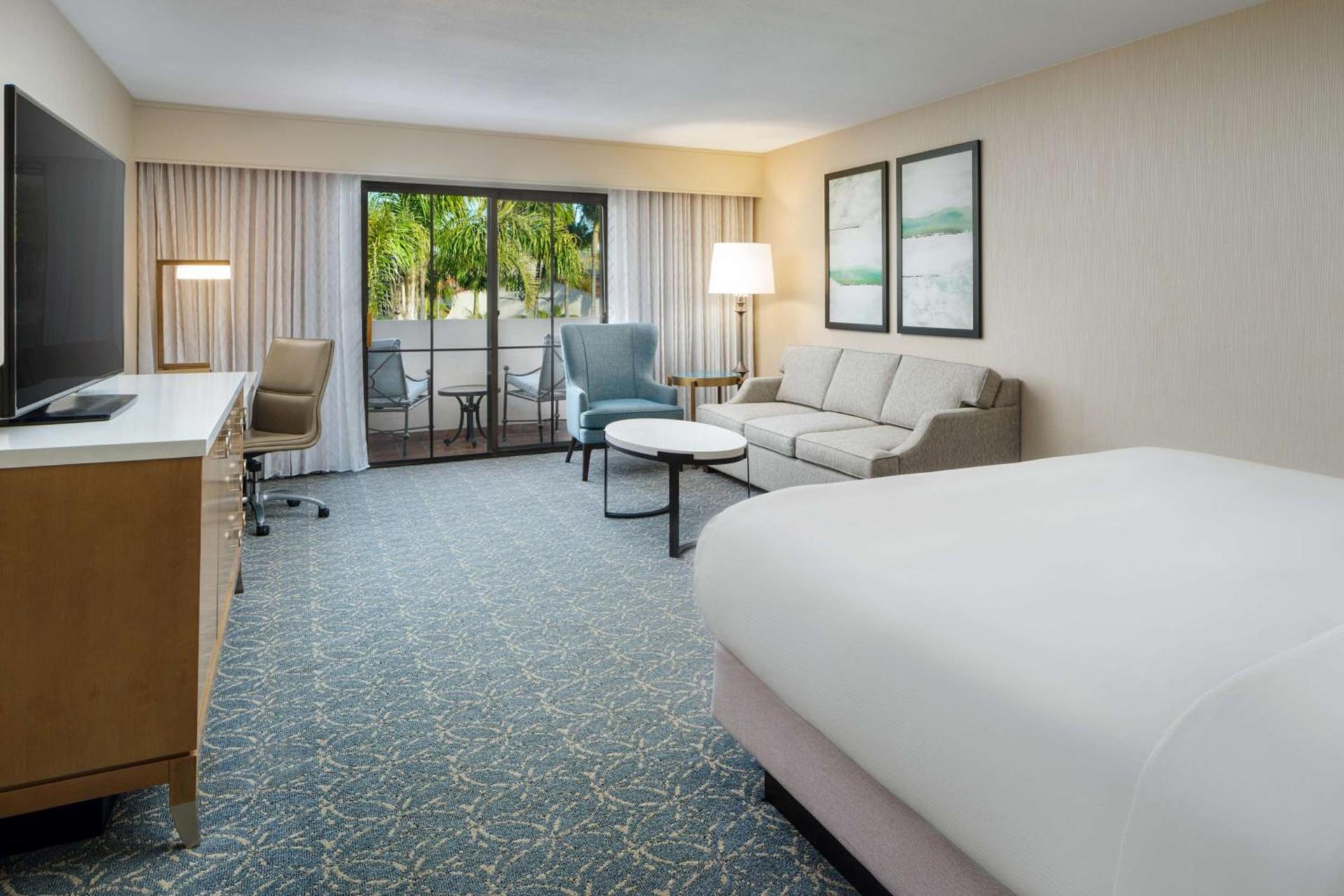 Hilton Santa Barbara Beachfront Resort photo 55