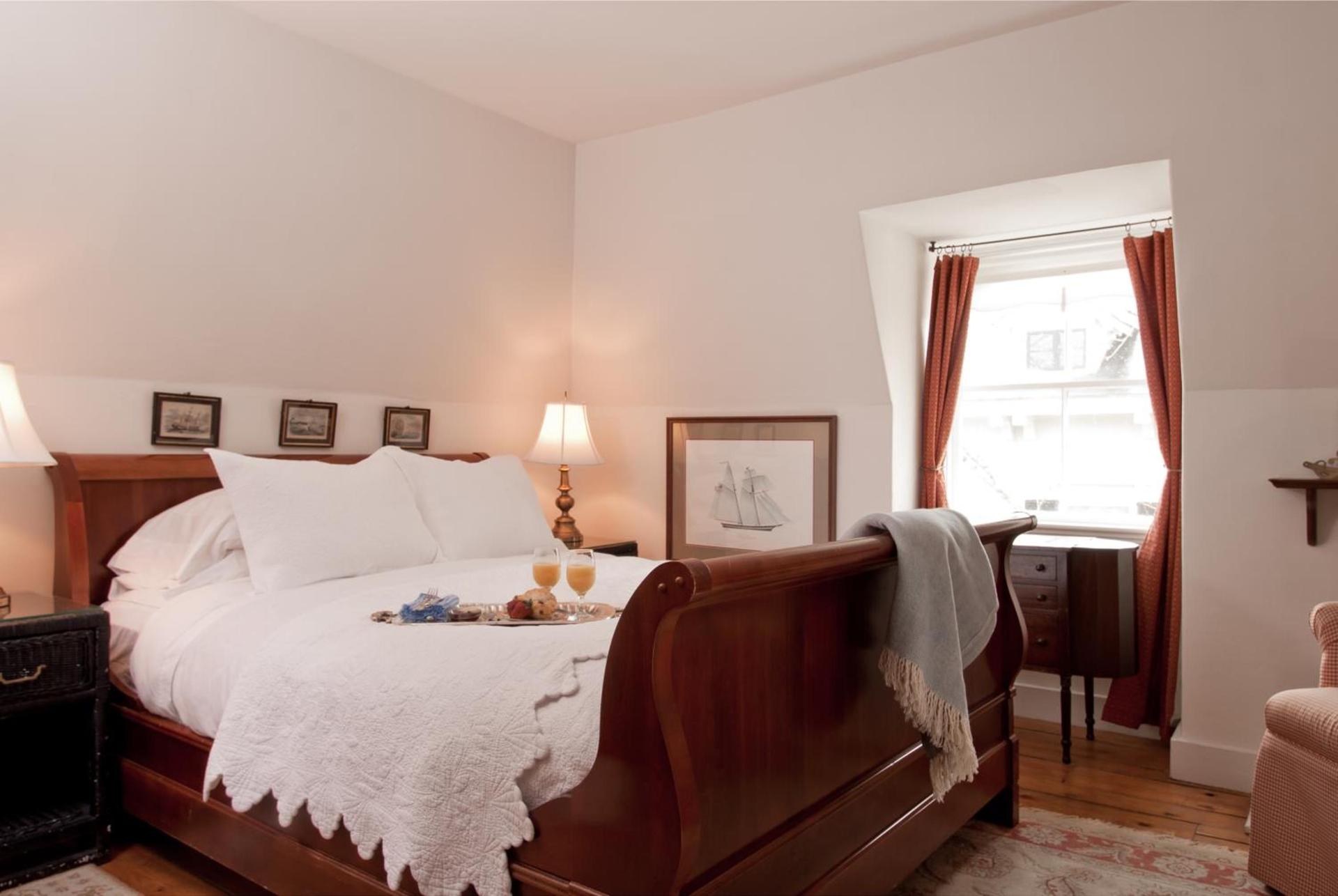 Marshall Slocum Inn photo 9