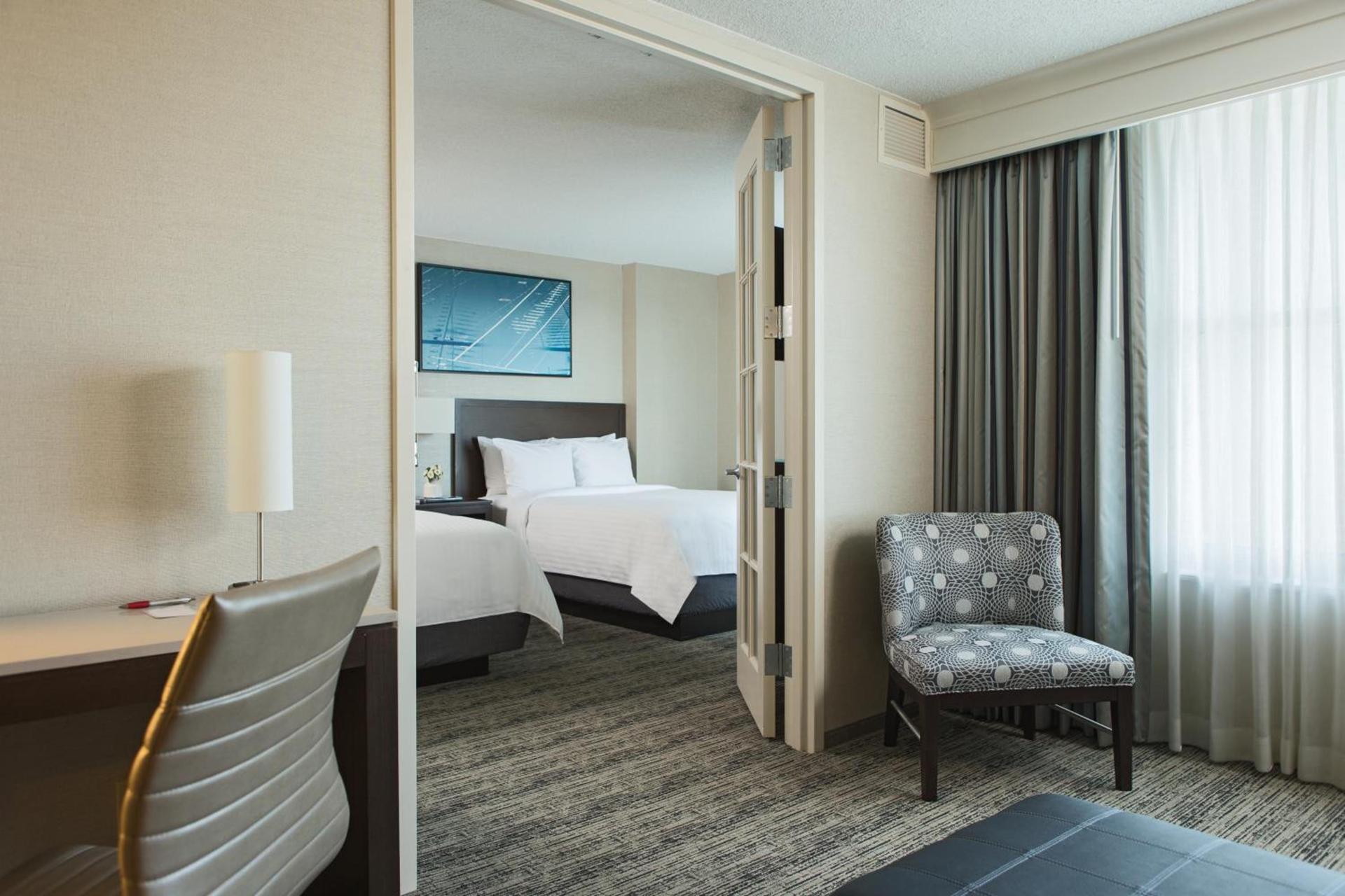Hampton Inn & Suites Downers Grove Chicago photo 12