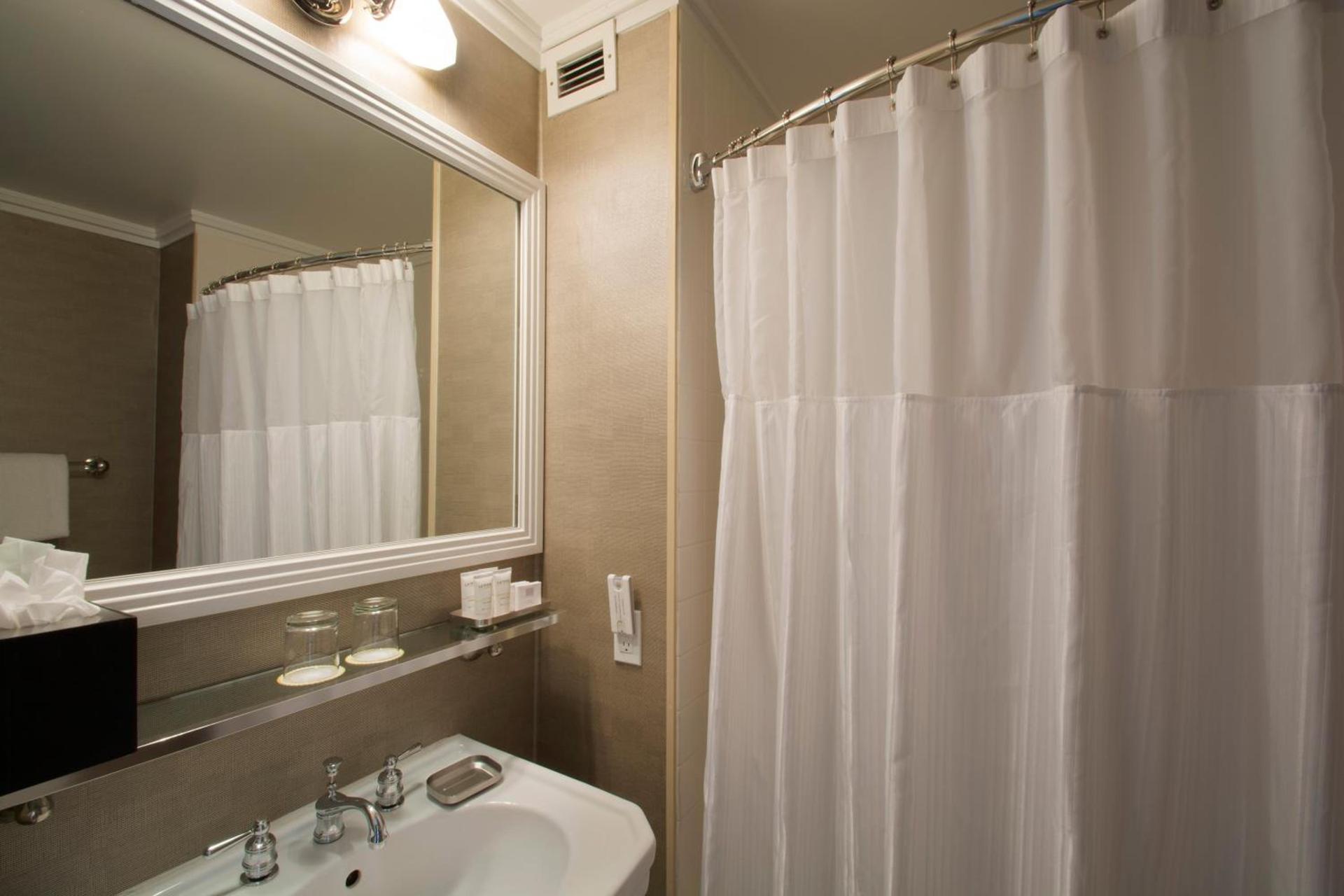 Sentinel Hotel photo 75