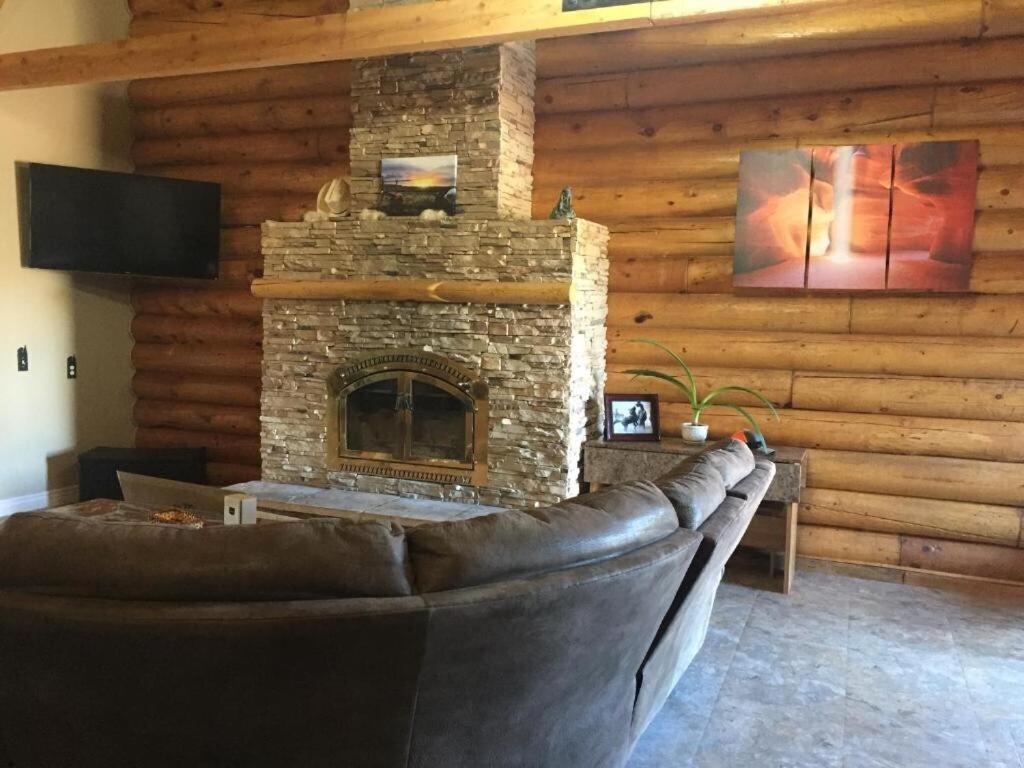 Ponderosa Inn photo 7
