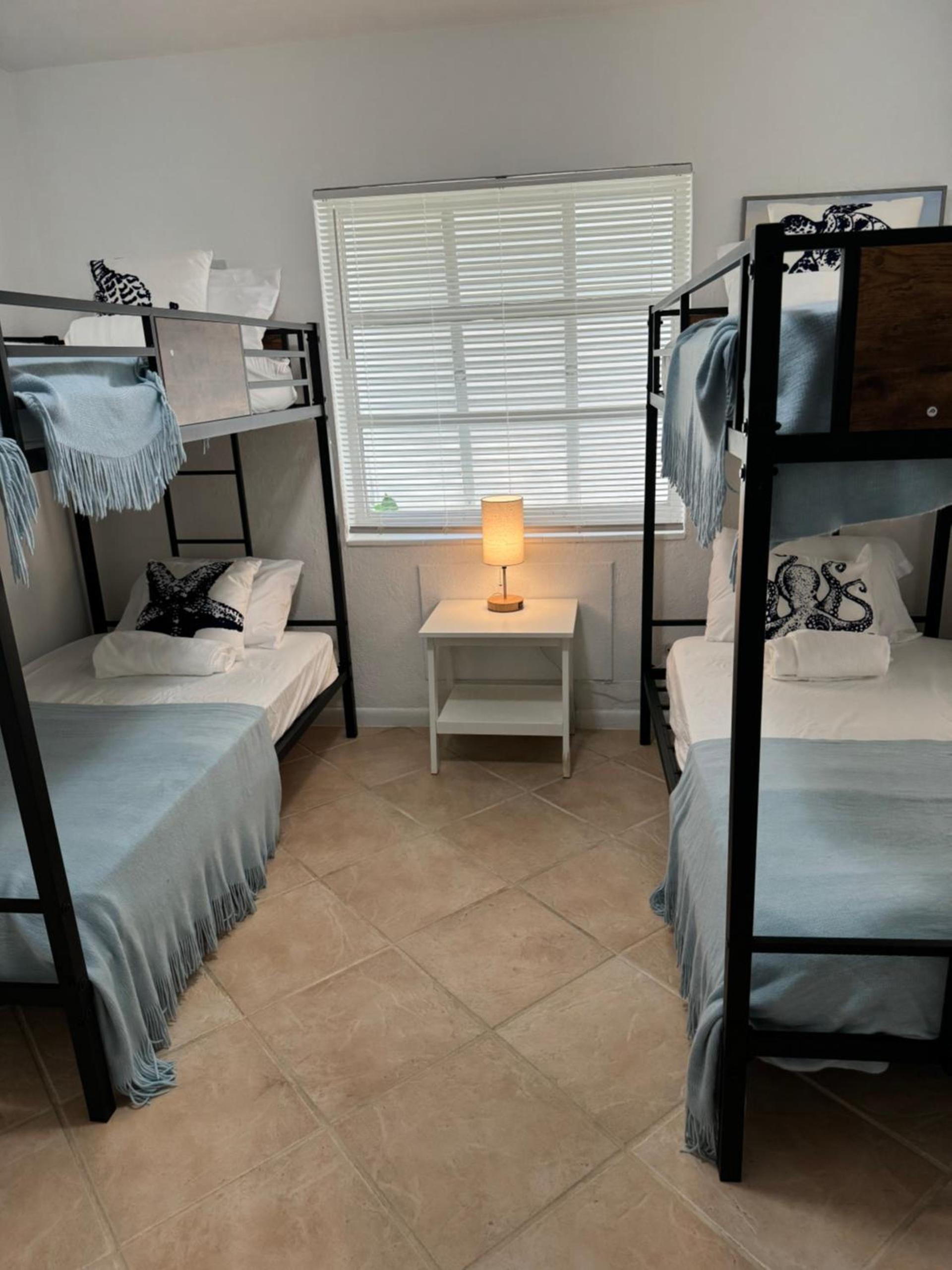 Hostel Beds & Sheets FLL AIRPORT photo 27