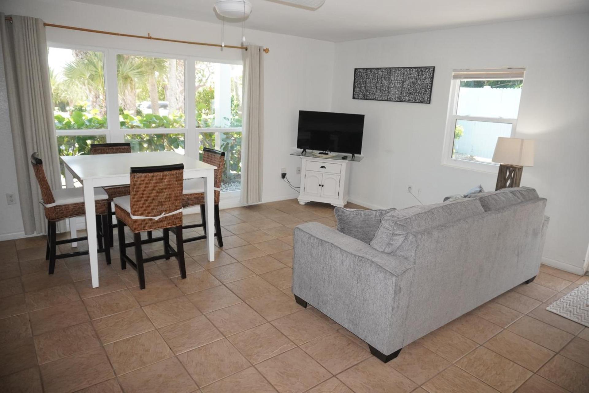 The Pearl Beach Inn photo 65