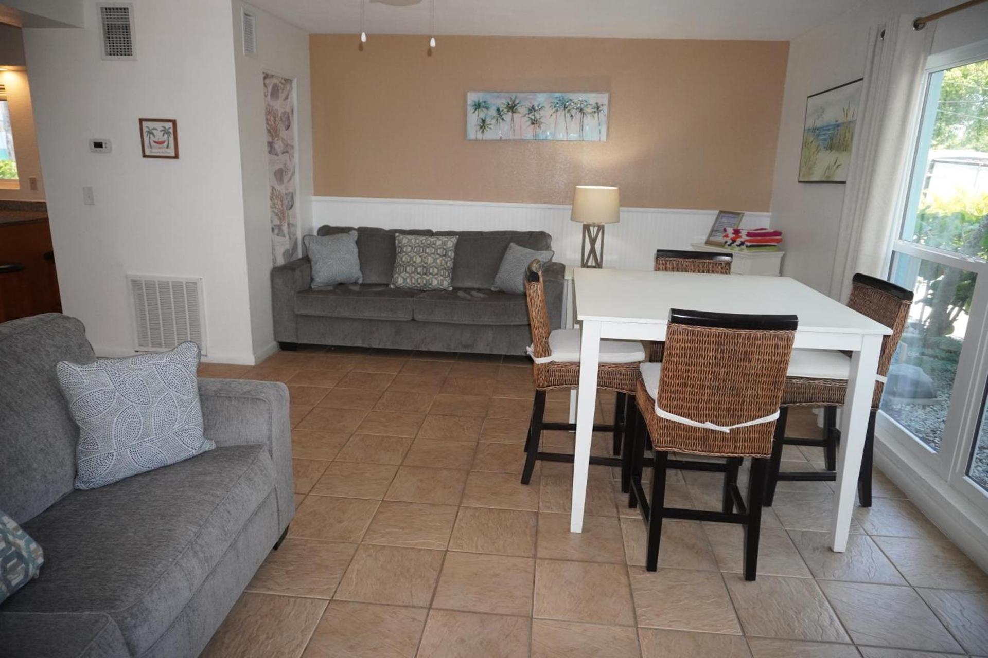 The Pearl Beach Inn photo 63