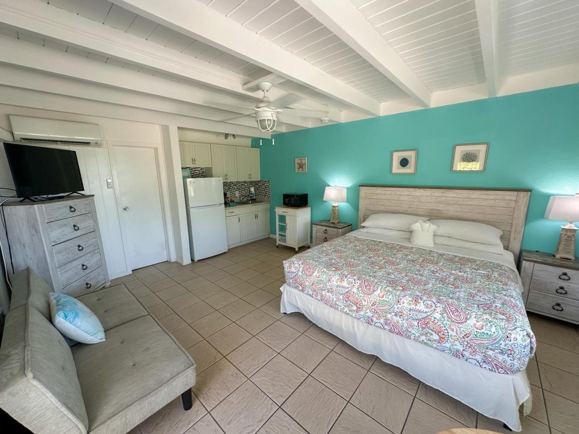 The Pearl Beach Inn photo 95