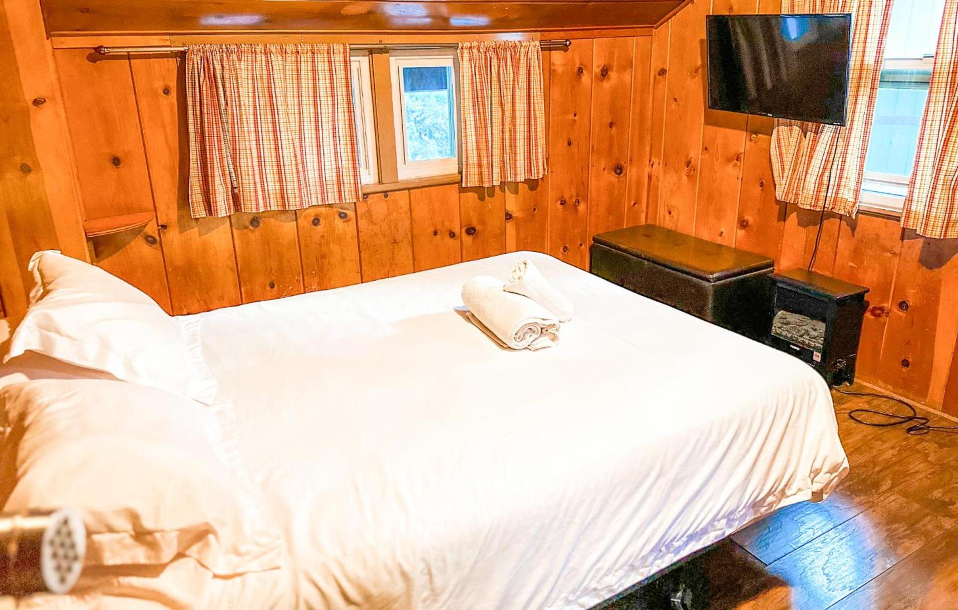 ITH Big Bear Lake Hostel & Lodge photo 65
