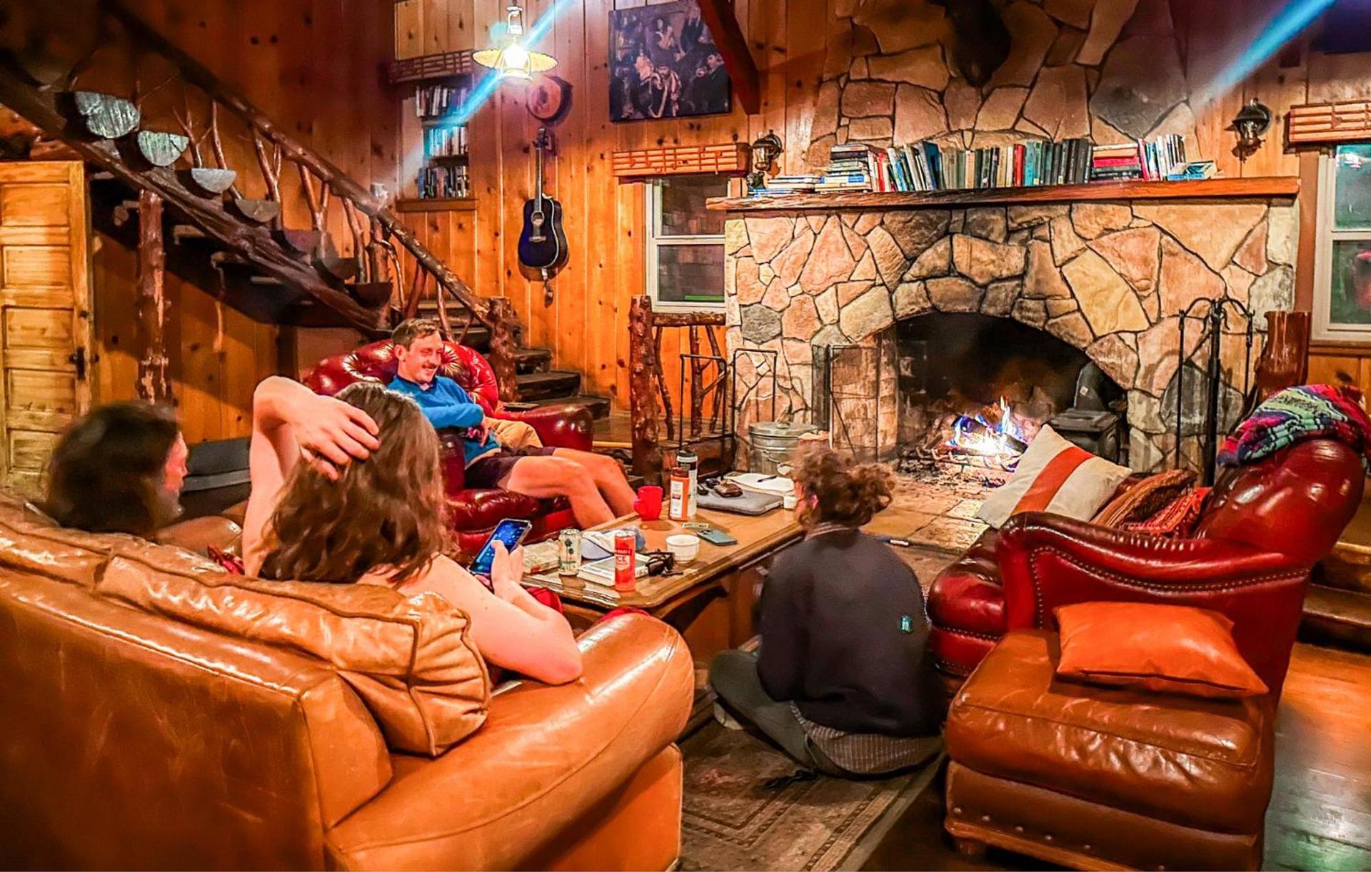 ITH Big Bear Lake Hostel & Lodge photo 26