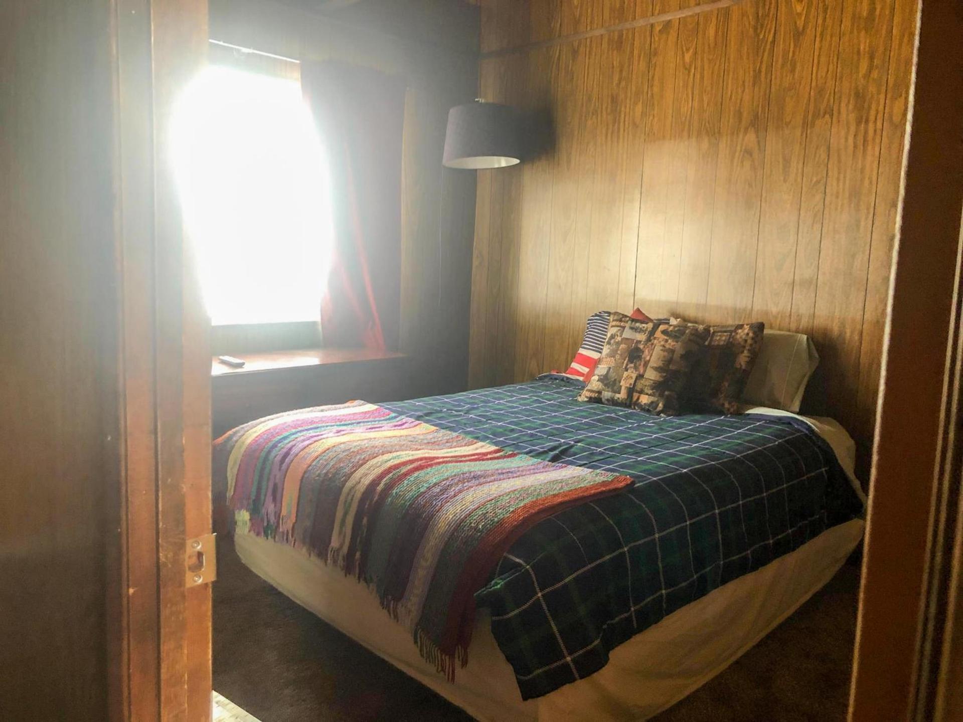 ITH Big Bear Lake Hostel & Lodge photo 75