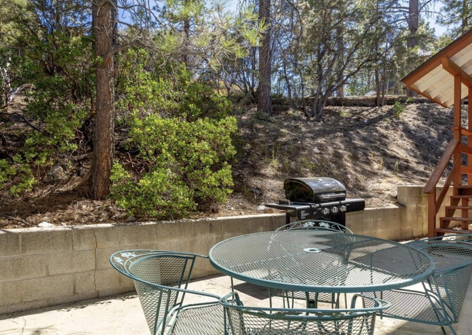 ITH Big Bear Lake Hostel & Lodge photo 31