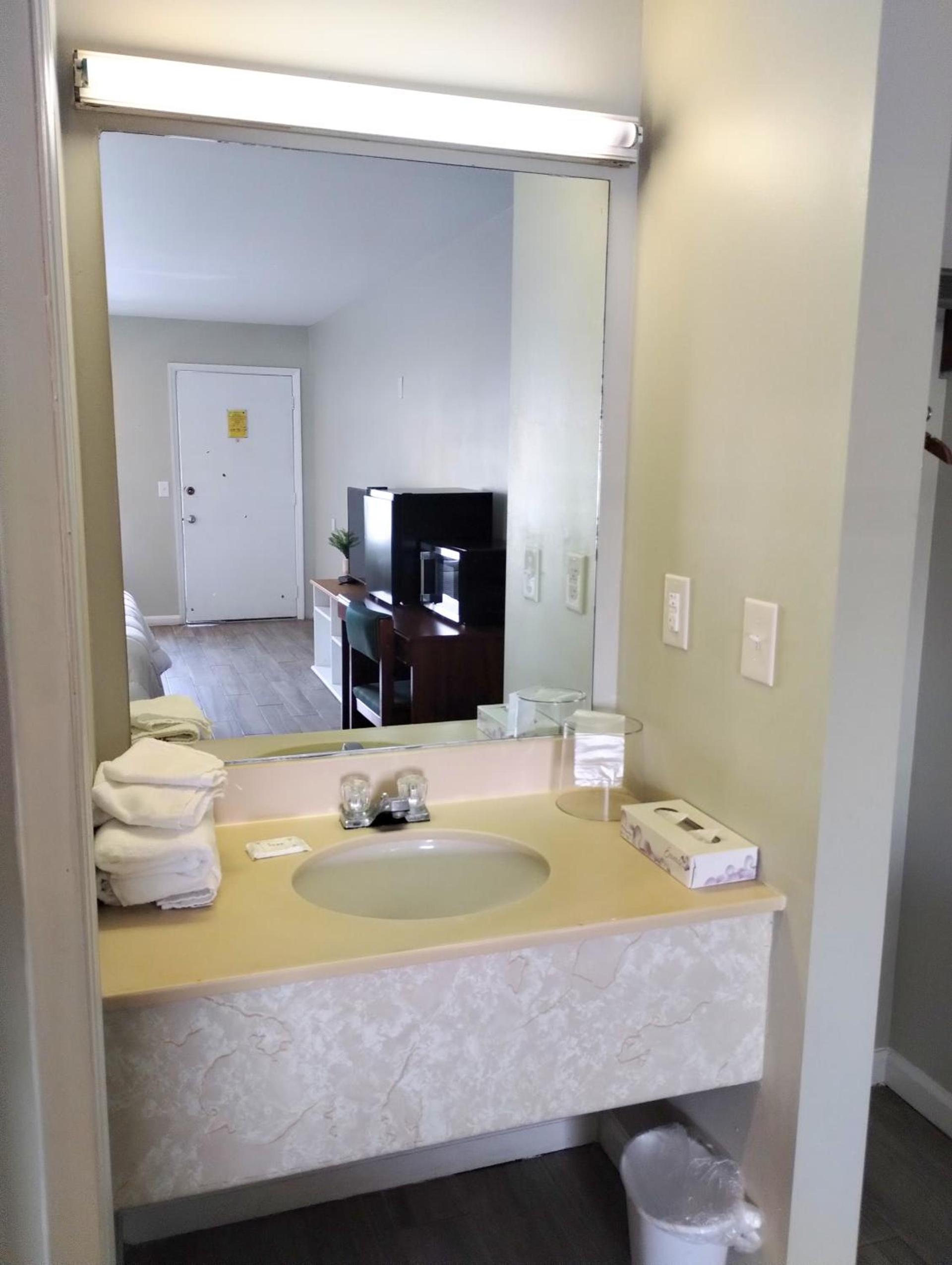 Gateway Inn photo 6