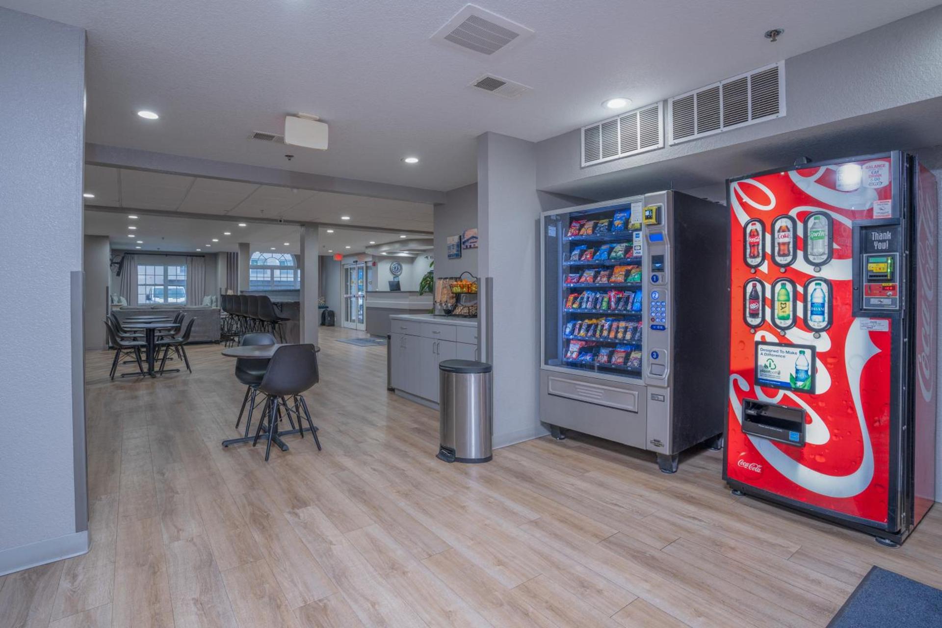 Microtel Inn & Suites by Wyndham Albertville photo 12