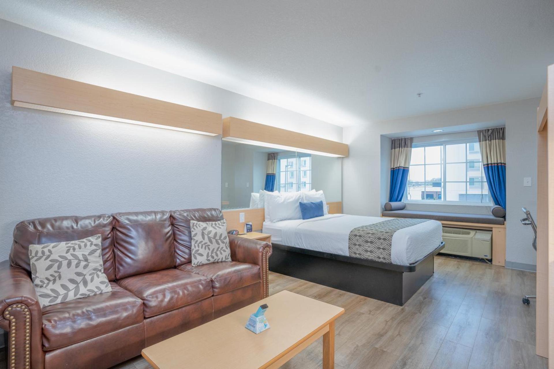 Microtel Inn & Suites by Wyndham Albertville photo 25